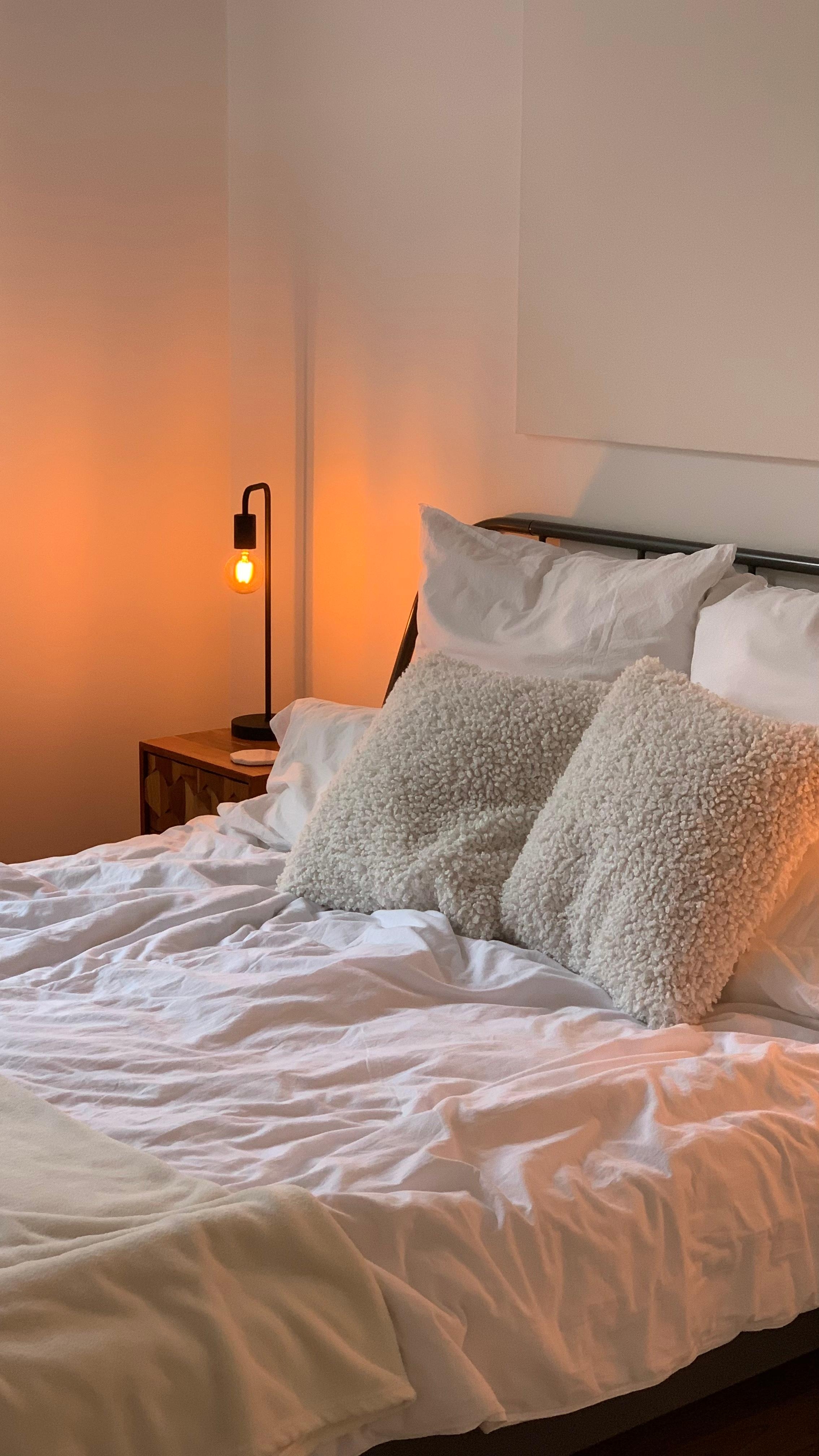 😴😴😴
#schlafzimmer #schlafzimmerinspo #cozy #gemütlich #leuchte #weißebettwäsche #minimalistisch