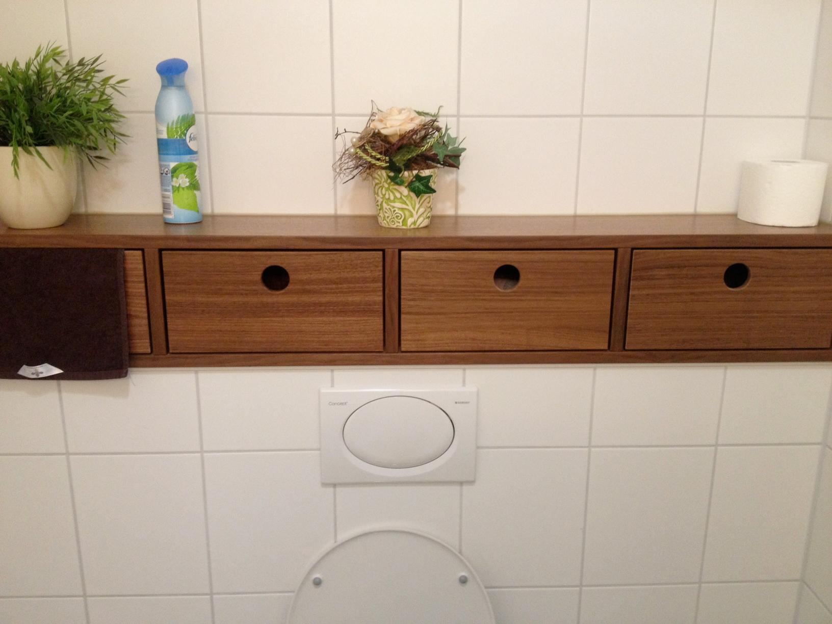 Badezimmer Ablage mit Schubkästen #aufbewahrung #badezimmerablage ©Yvonne Habermann