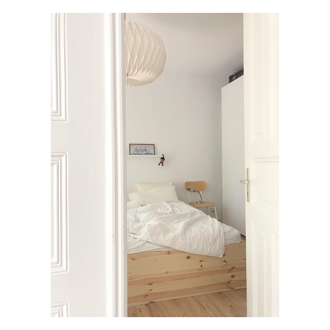#bedroom
#minimalism
#diy_interior
#scandinaviandesign