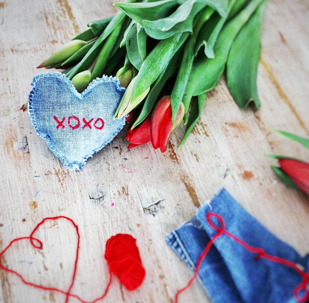 #bemyvalentine #valentinsgeschenk #doityourself #jeans #Upcycling 