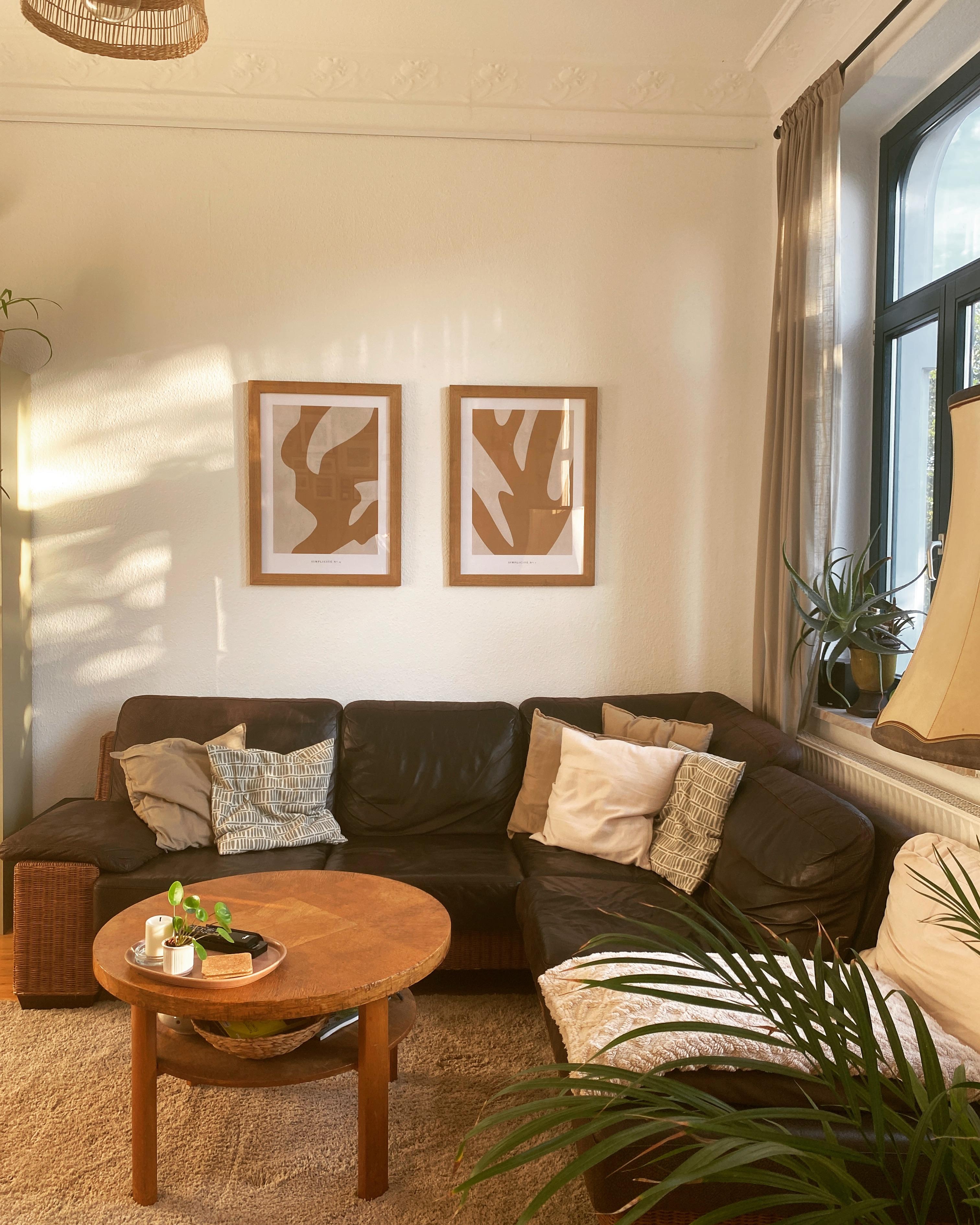 Boho-Wohnzimmer 🧡
#wohnzimmer #boho #rattan #leinenvorhang #vintage #coffeetable #cozy