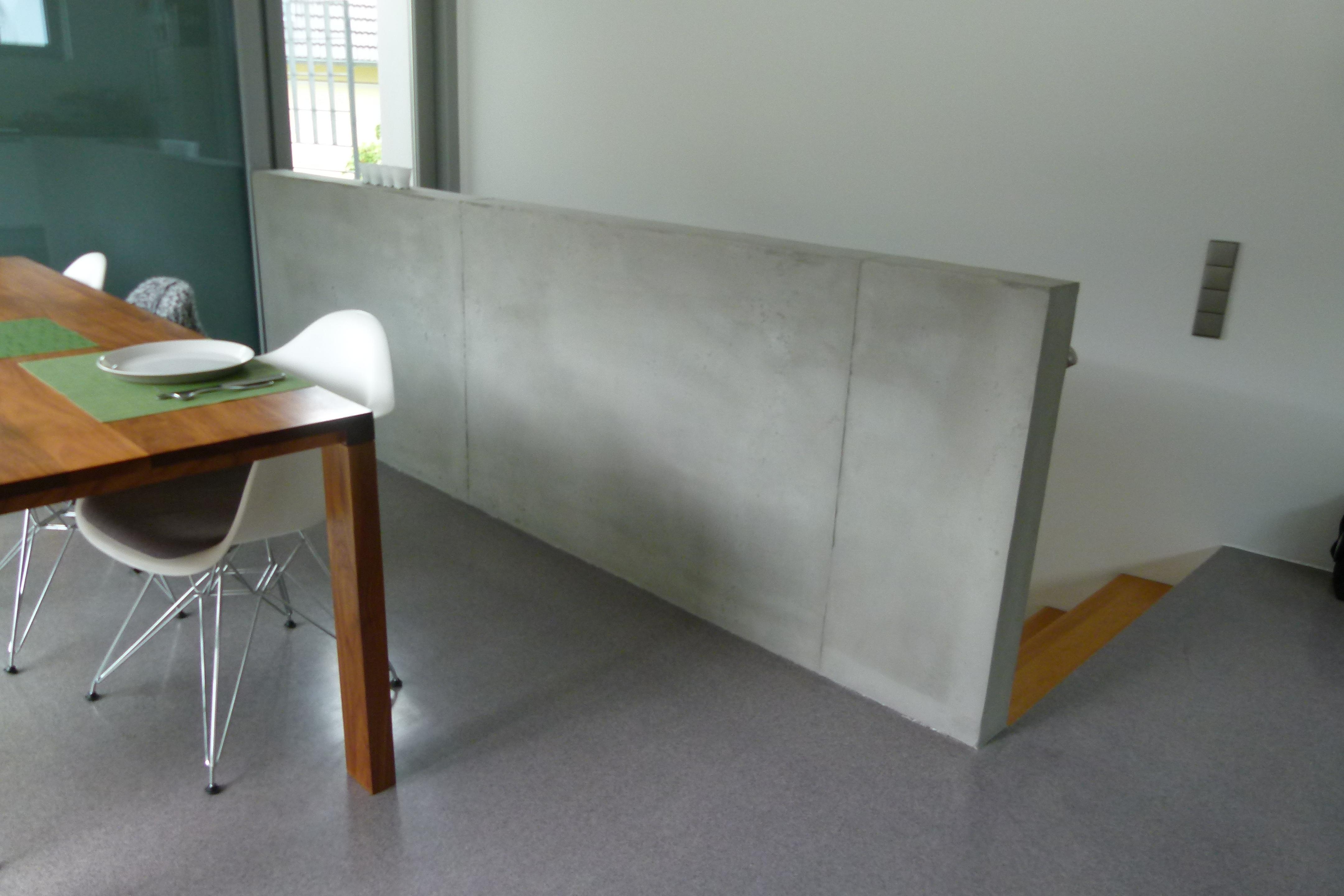 Brüstung Esszimmer in Betopnlook #betonwand #betonwandgestalten ©Ursula Kohlmann