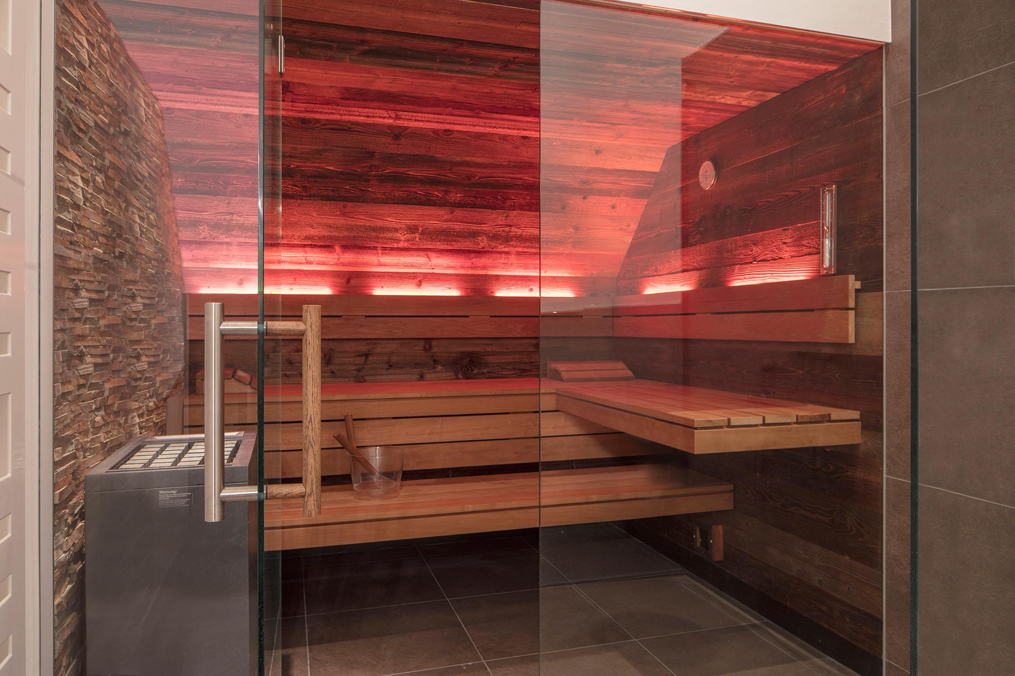 Designsauna mit Altholz #sauna #badsauna ©corso sauna manufaktur