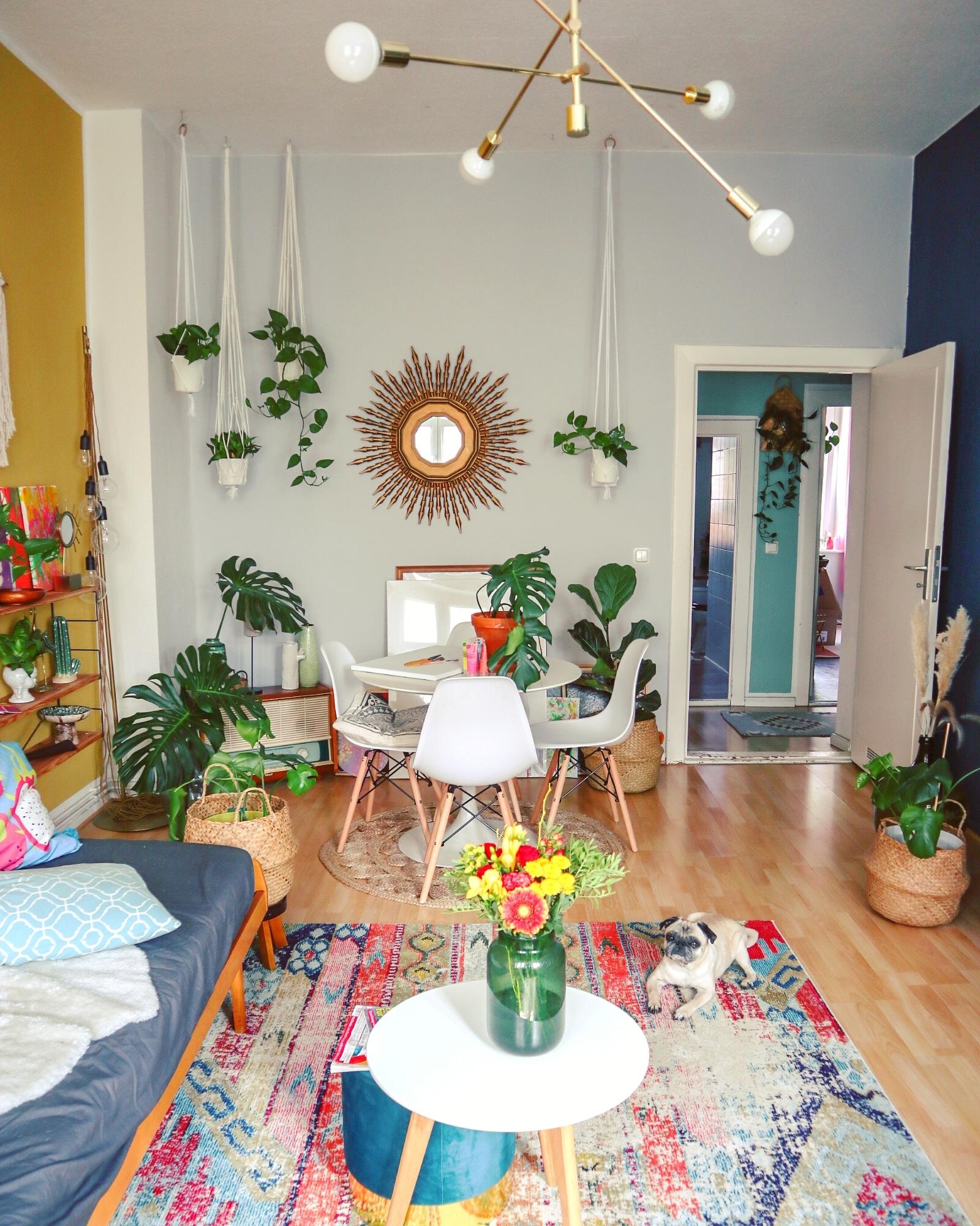 #dinningspace #Livingroom #wohnzimmer #colorfulhome #plant #plantlove #essbereich