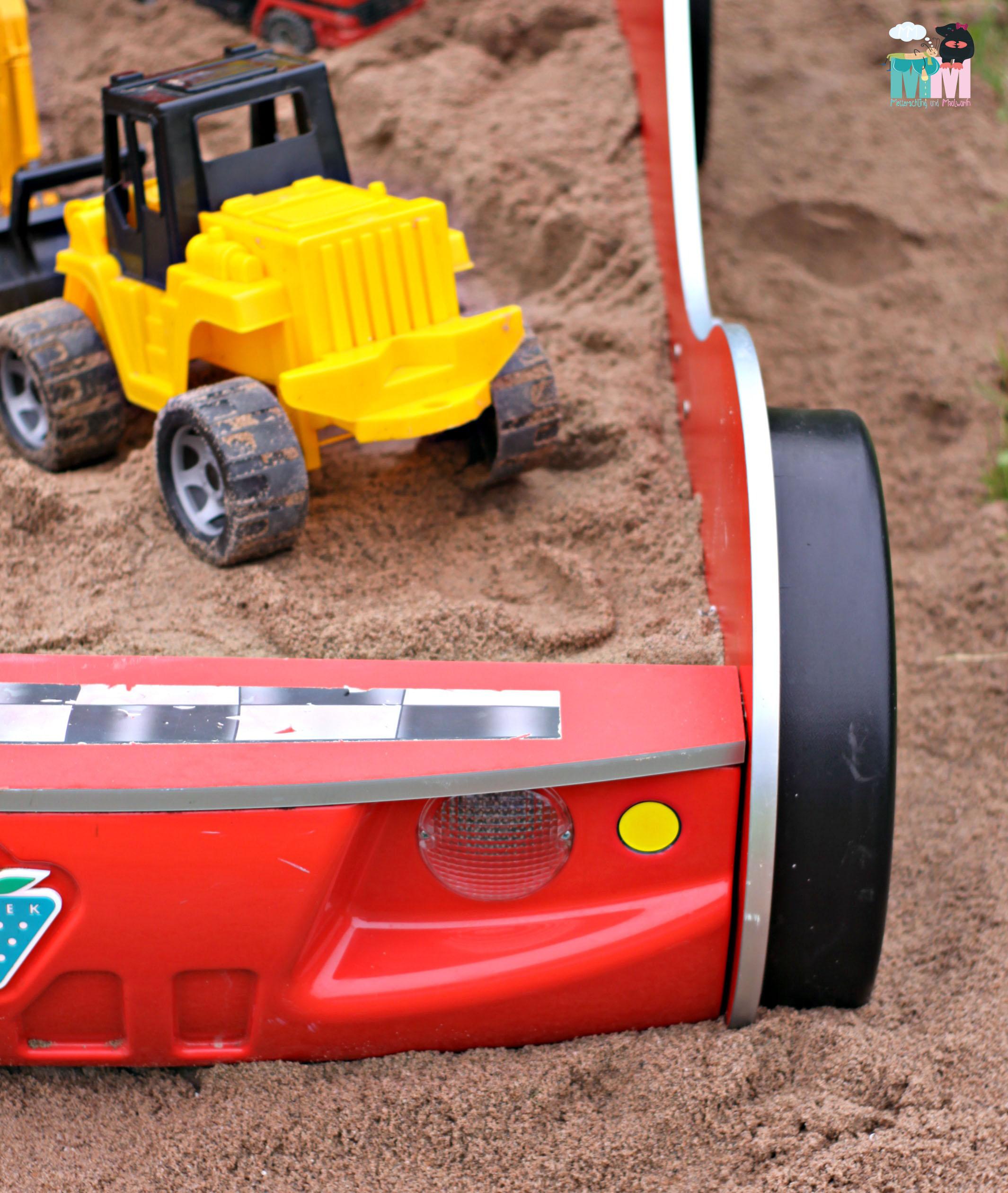 DIY-Tipp: Upcycling Auto Sandkasten – statt selber bauen #diy #upcycling #selberbauen ©Metterschling und Maulwurfn
