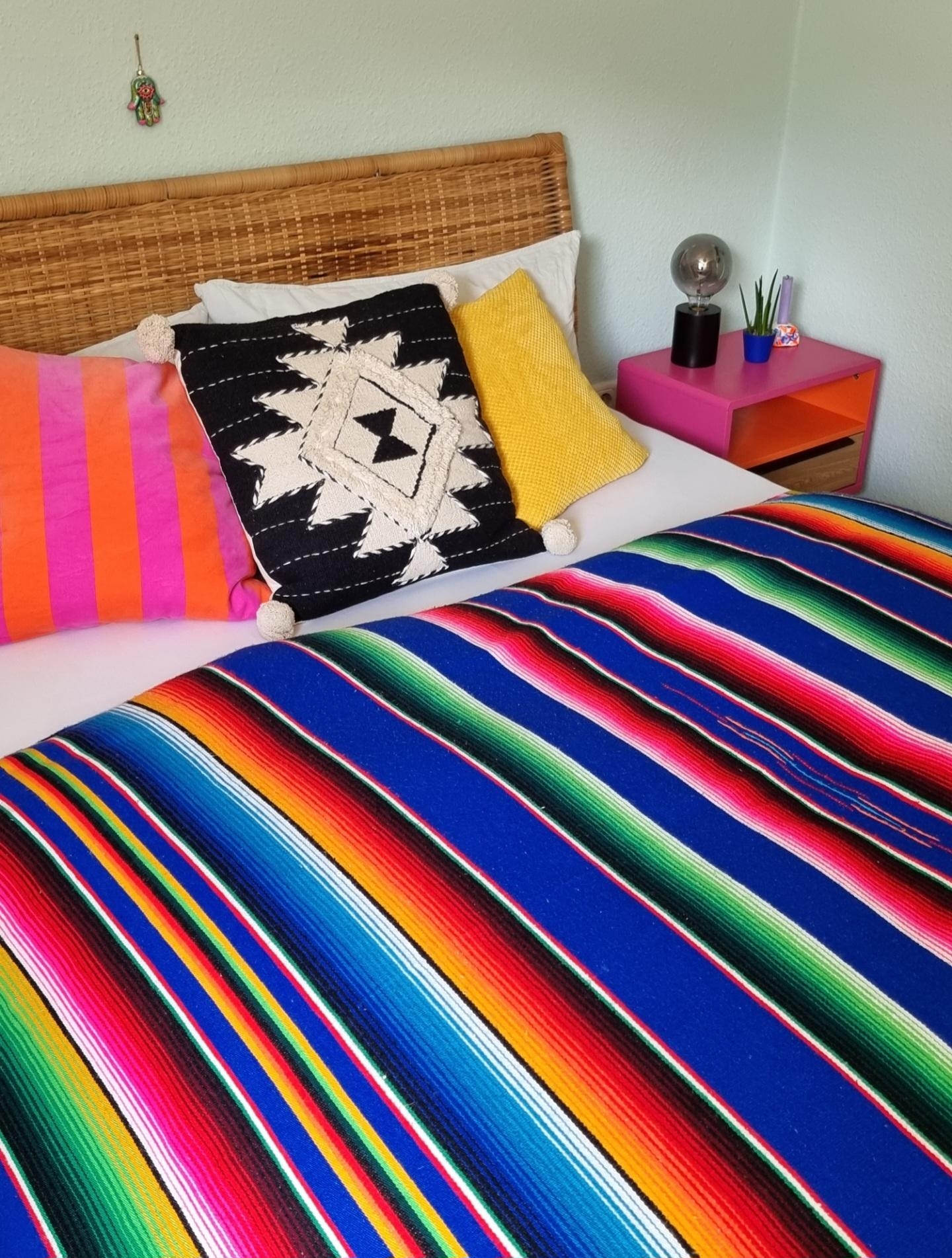 Eine gute Nacht🌙 bei den tropischen Temperaturen #Schlafzimmer #bedroom #bohostyle #teamcolourful #Tagesdecke #myhome 