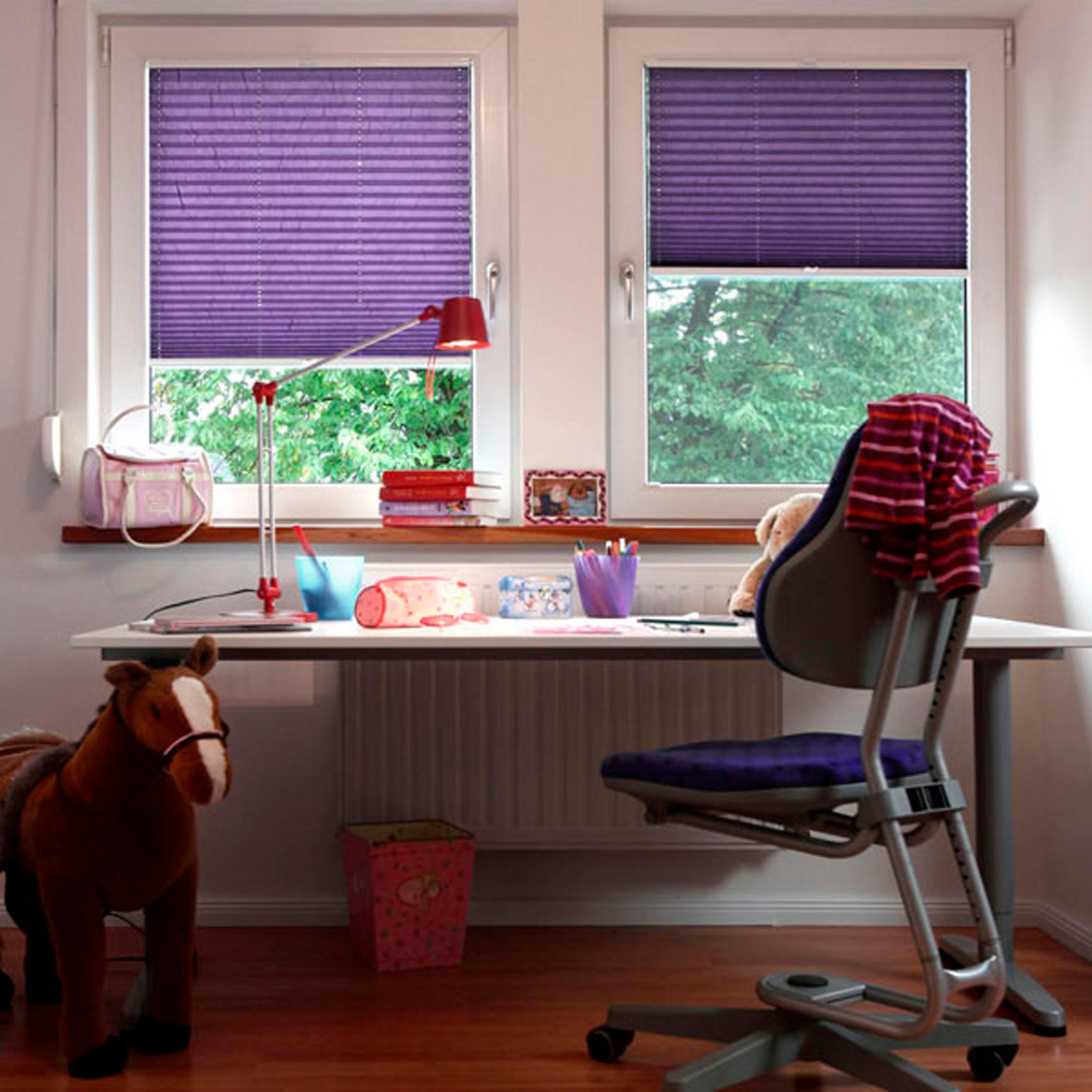 Farbenfrohe Fensterdekoration im Kinderzimmer #rollo #plissee ©cosiflor