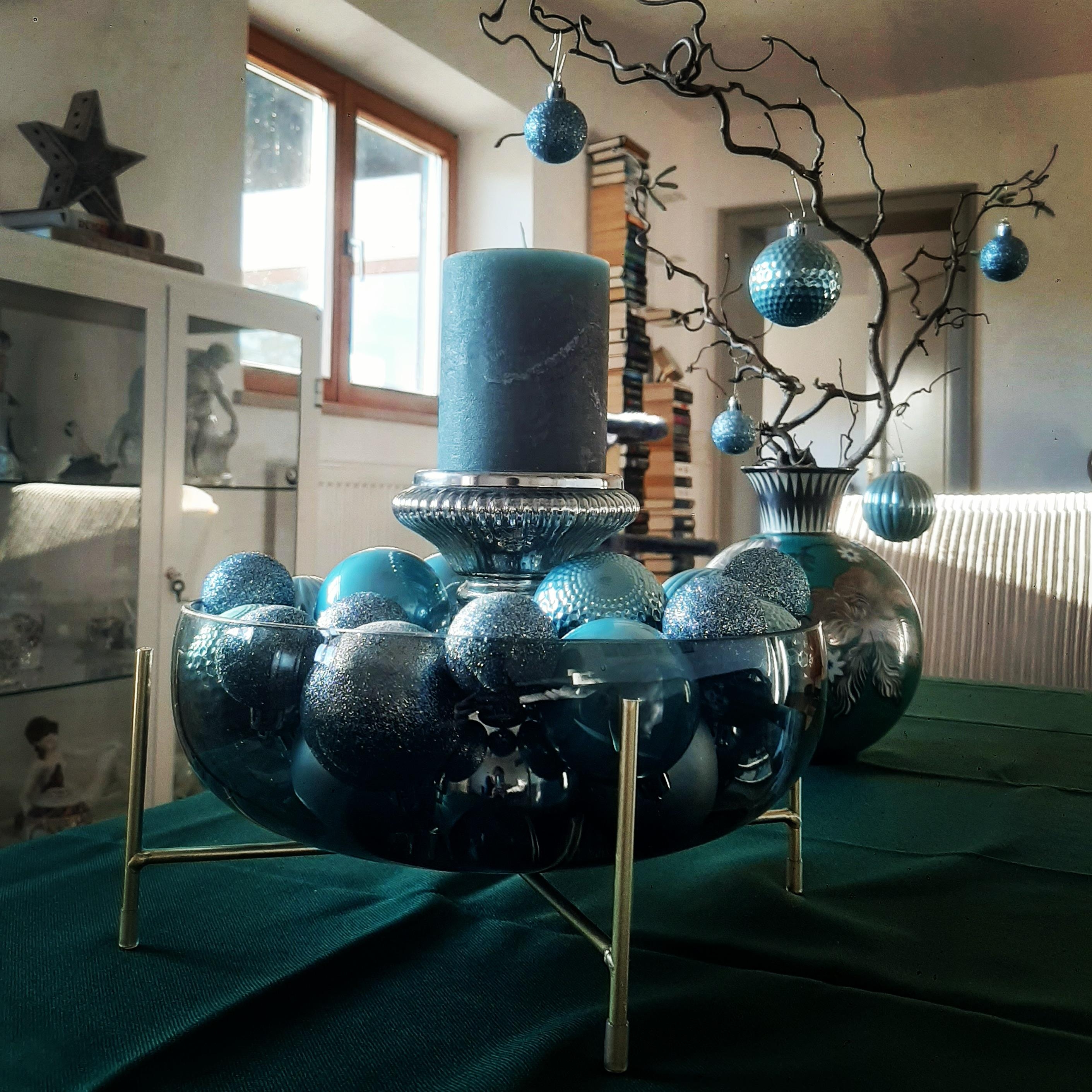 Feeling blue. / #weihnachtsdeko #livingroom #wohnzimmer #xmas #rosenthal