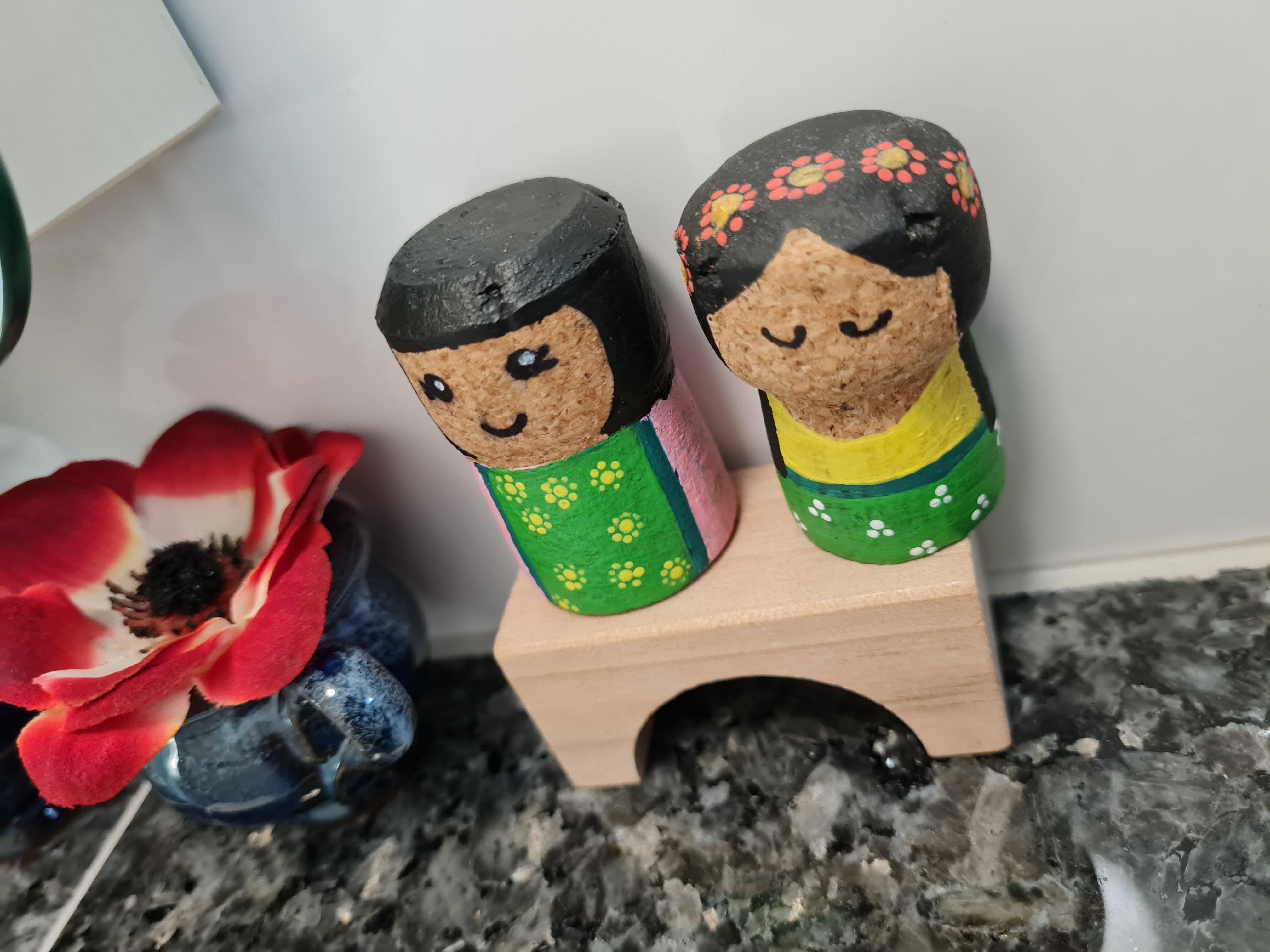 #Frida hat eine Freundin bekommen. #kork #wertvoll #superspielzeug #selbstgetrunken