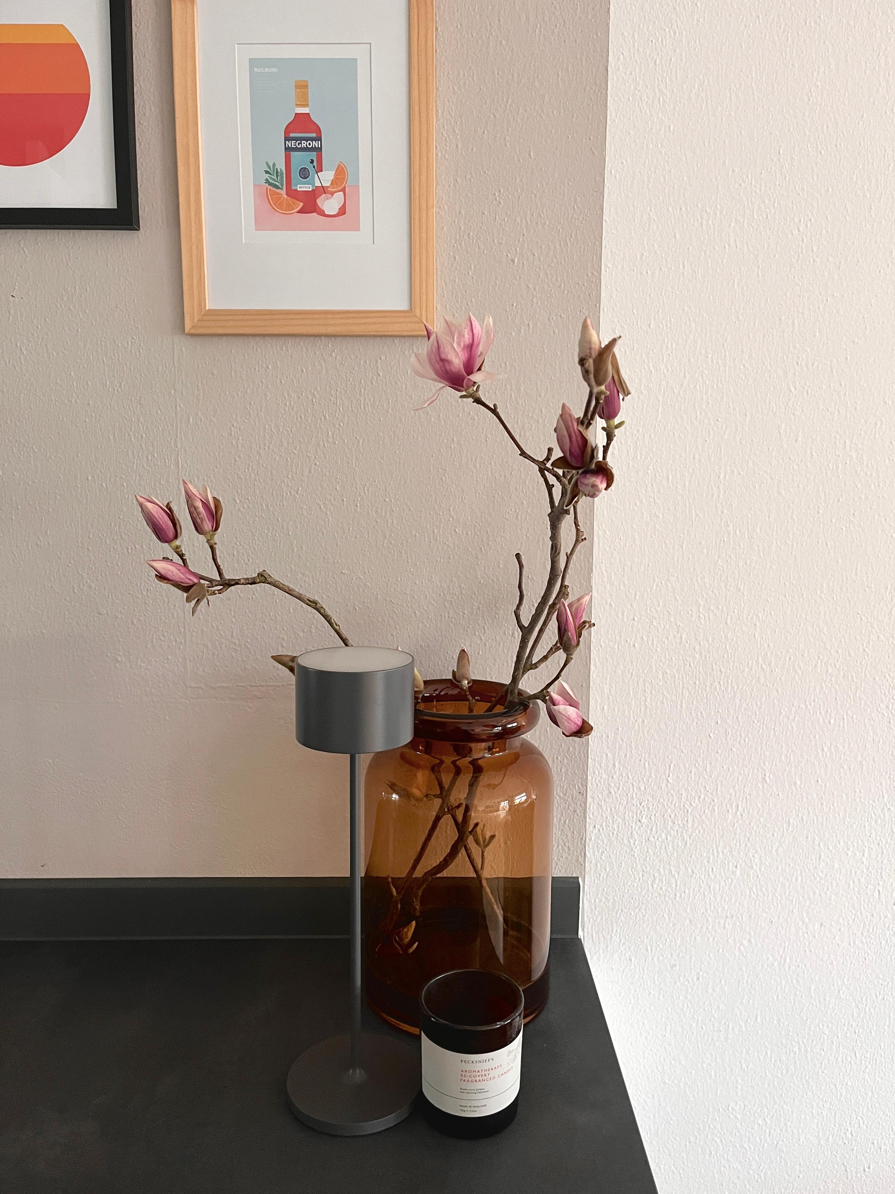 Frühling im Haus 🌸
#magnolie#küche#frühling#frühlingsdeko#magnolienzweige#küchengestaltung#kücheninsel#interiordesign