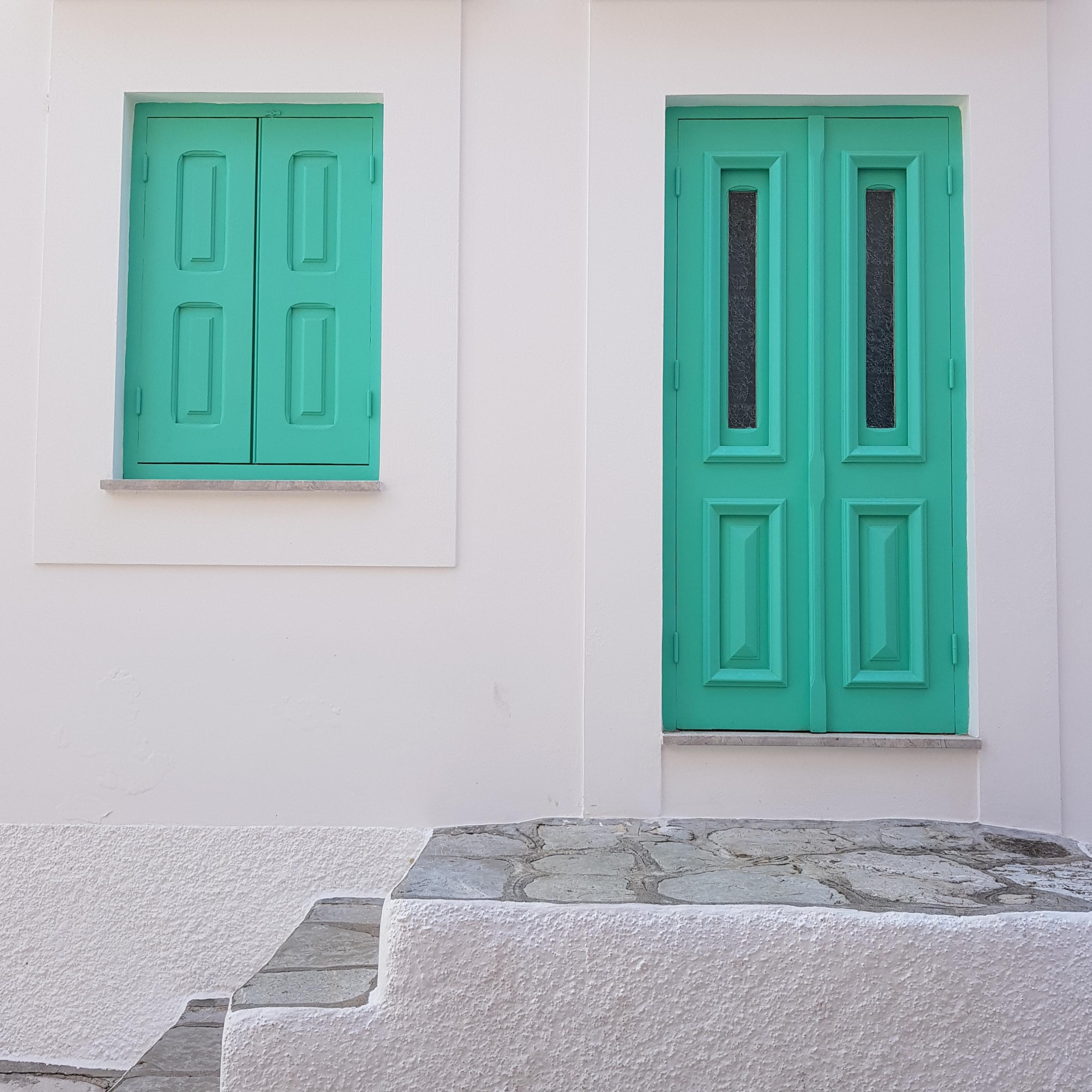 Ich liebe mint...

#symiisland #greece #door #mint