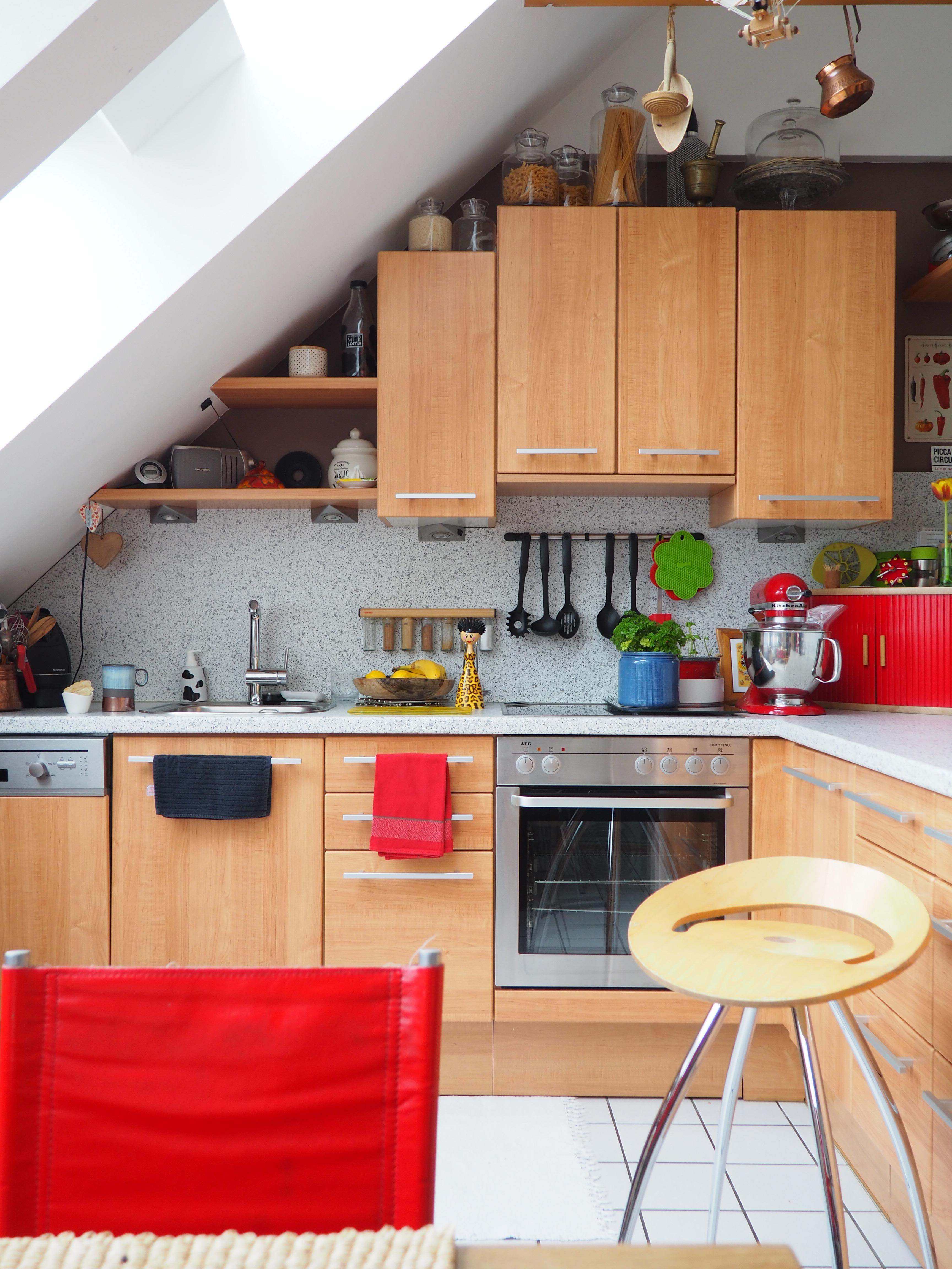  #Küche#bunt#rot#Dachgeschoss