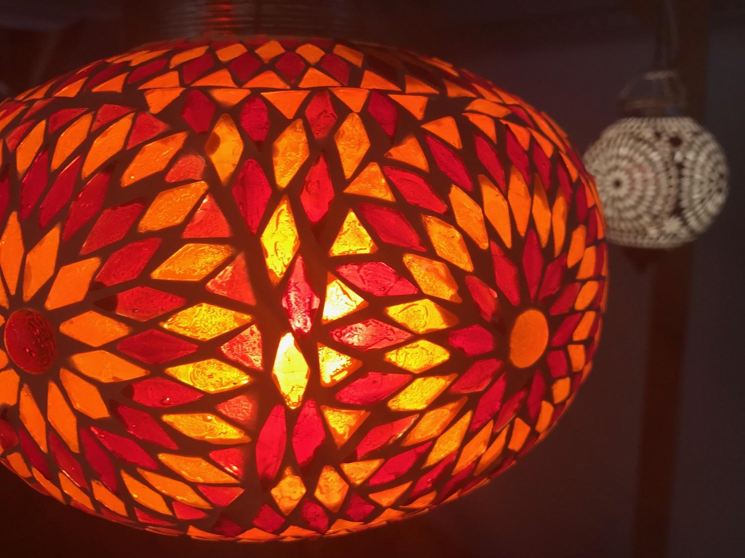 Lampe, Hängelampe, Mosaik-Hängelampe #beleuchtung #lampe #orientalisch #schlafzimmerbeleuchtung ©Kamalla-Home