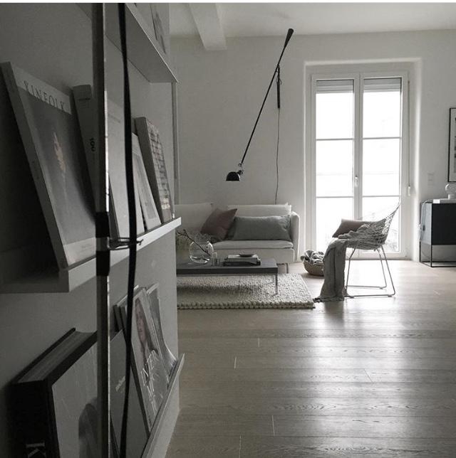living room situation #myhome #livingroom #bookwall #flos #whiteinterior #altbau #interior #monochrome 