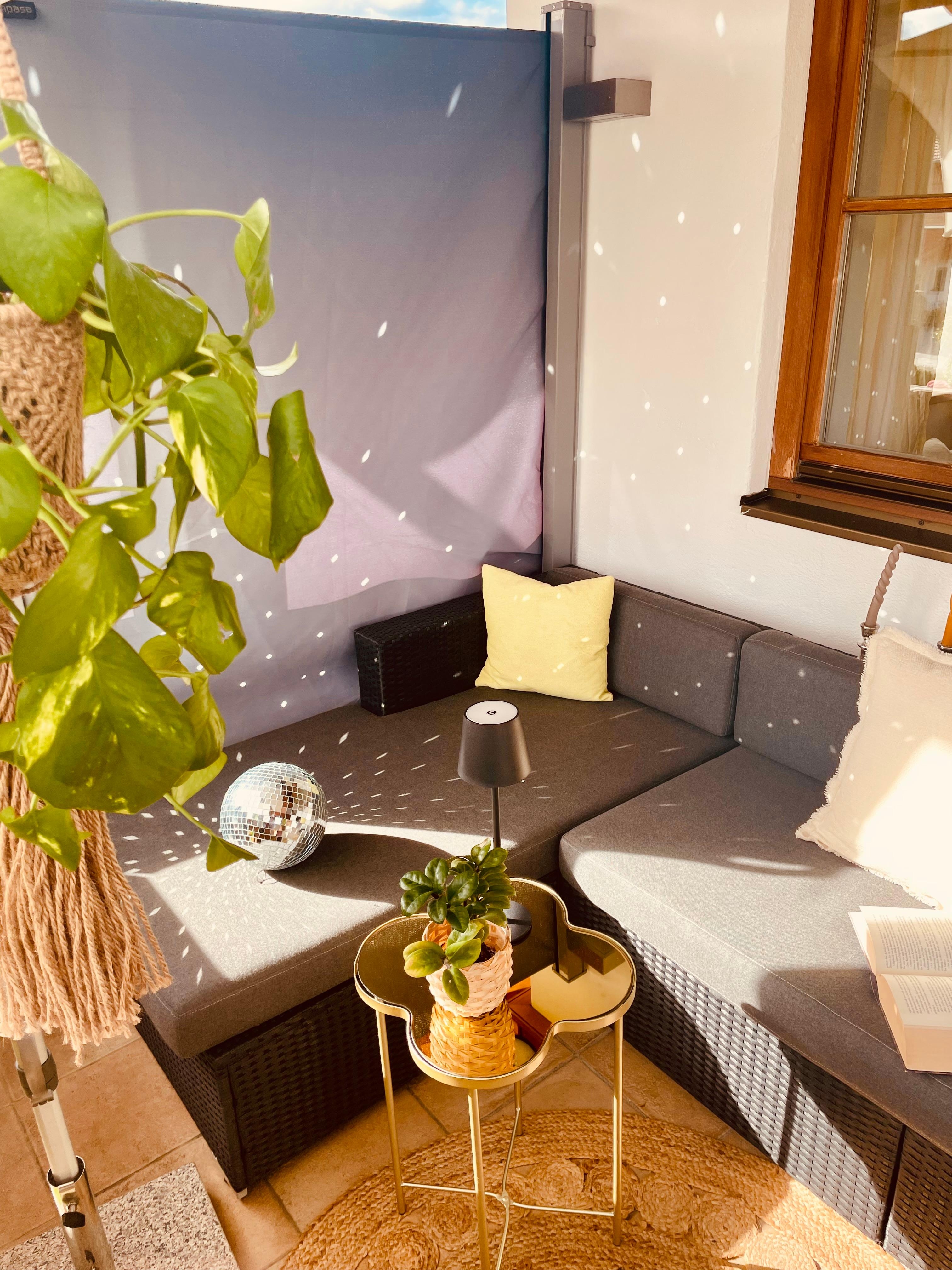 Meine allerliebste #lounge auf dem #balkon. #balkonliebe #loungecke #justrelax 