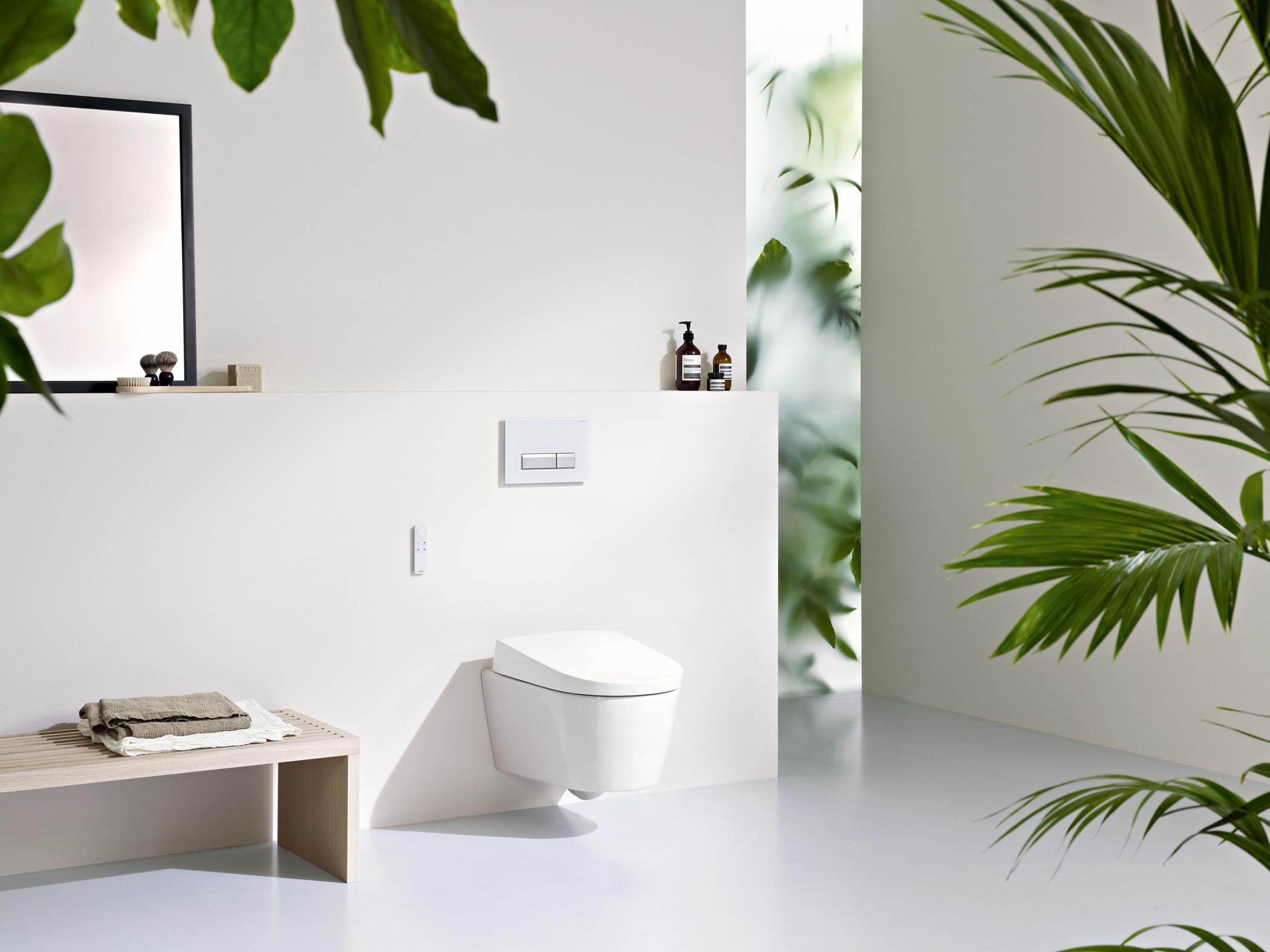 Modernes Badezimmer mit "AquaClean Sela"-WC #badezimmer #puristisch #minimalistisch #badezimmereinrichtung #badezimmergestalten ©Geberit, Designer: Matteo Thun