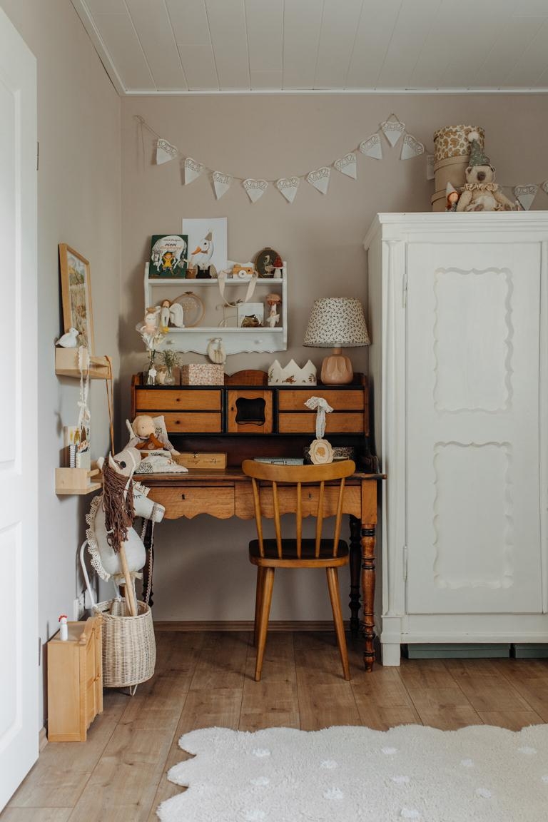 Neuer Schreibtisch im Kinderzimmer #schulbeginn #kinderzimmer #cottage #couchliebt #diy #nostalgie #landhaus #skandi #einschulung