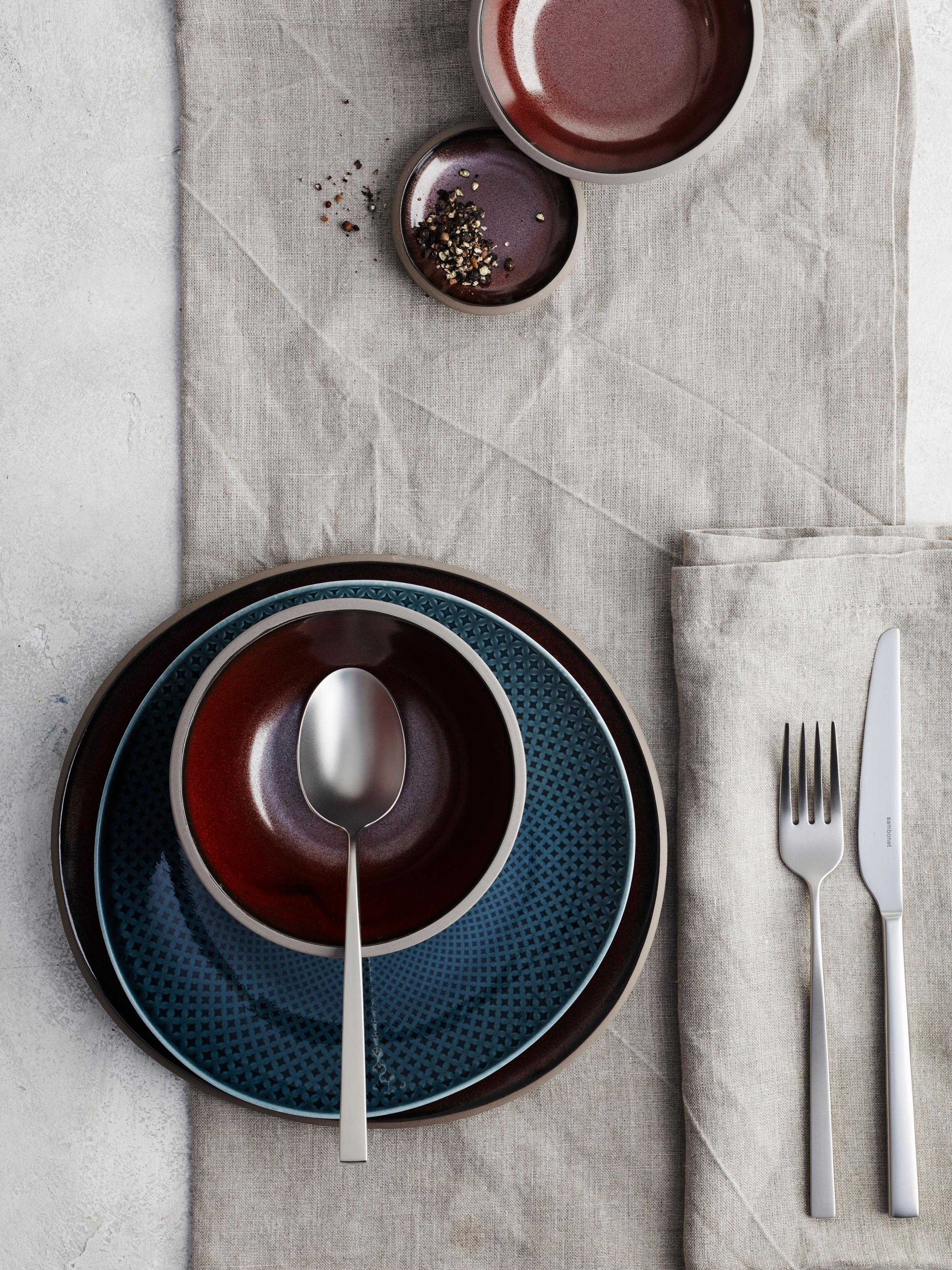 #Rosenthal #Junto Porzellan in Ocean Blue und Steinzeug in Bronze #küche #esstisch #geschirr #küchentisch