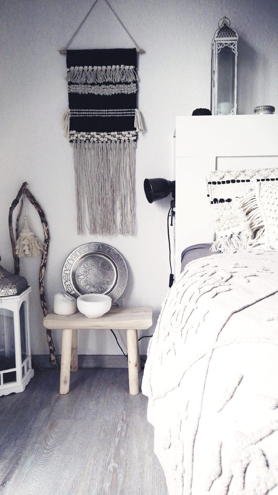 Schlafzimmer <3
#coastalboho #bohemiandecor #scandiboho #bohostyle #bohemianstyle #whiteboho #boholove #bohocushion 