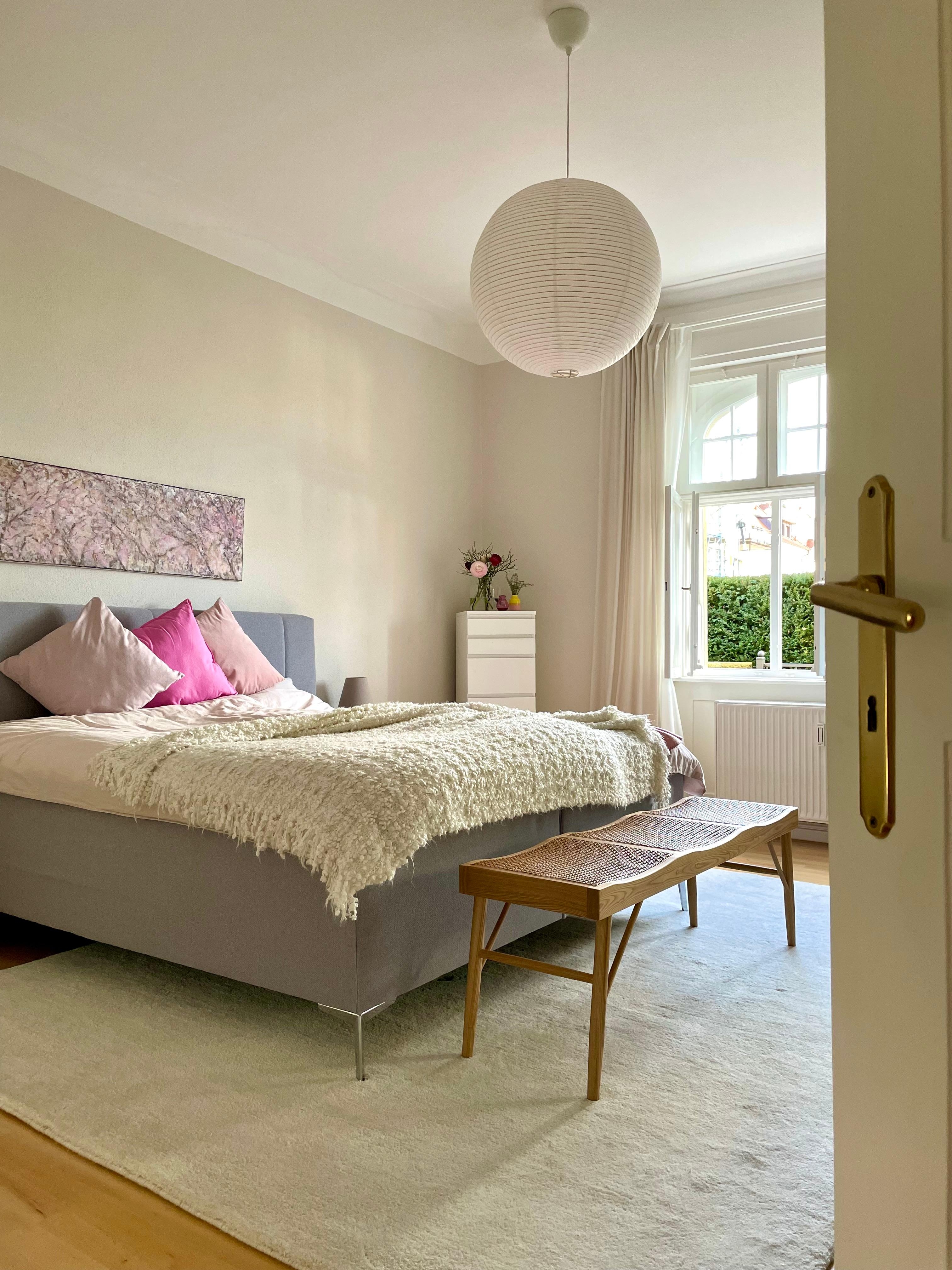 #schlafzimmer #bedroom #frühling #pastell #rosa #farbenfroh #altbau #altbauliebe