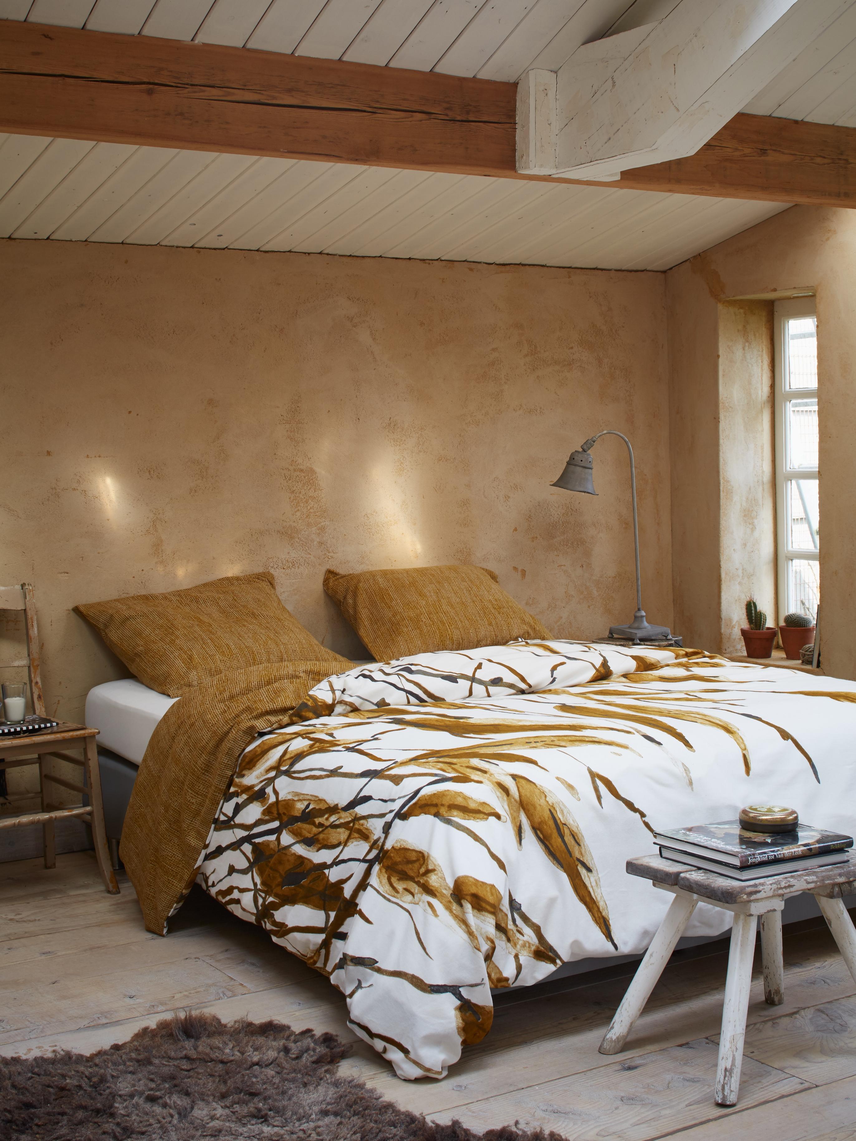 Schlafzimmer im Landhausstil einrichten #bett #bettwäsche #landhausstil #zimmergestaltung ©Essenza Home/Vanezza