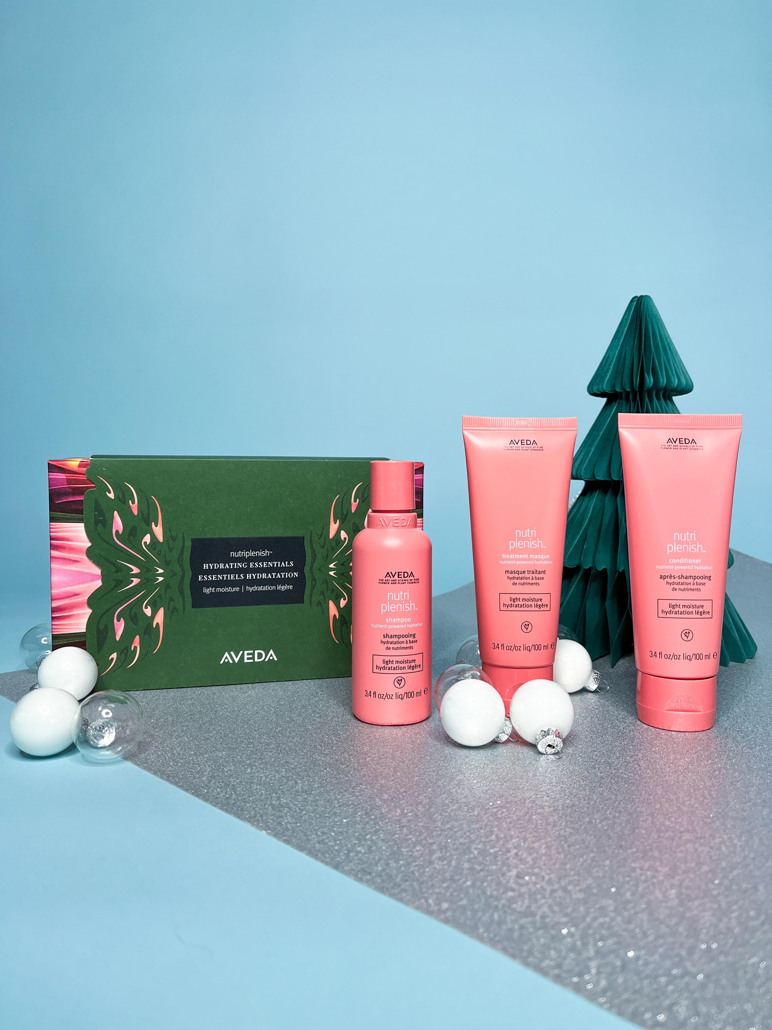 Shampoo, Conditioner & Maske aus dem “Nutriplenish Hydrating Essentials: Light Moisture”-Set von #Aveda versorgen das Haar mit einer extra Feuchtigkeit. #beautylieblinge