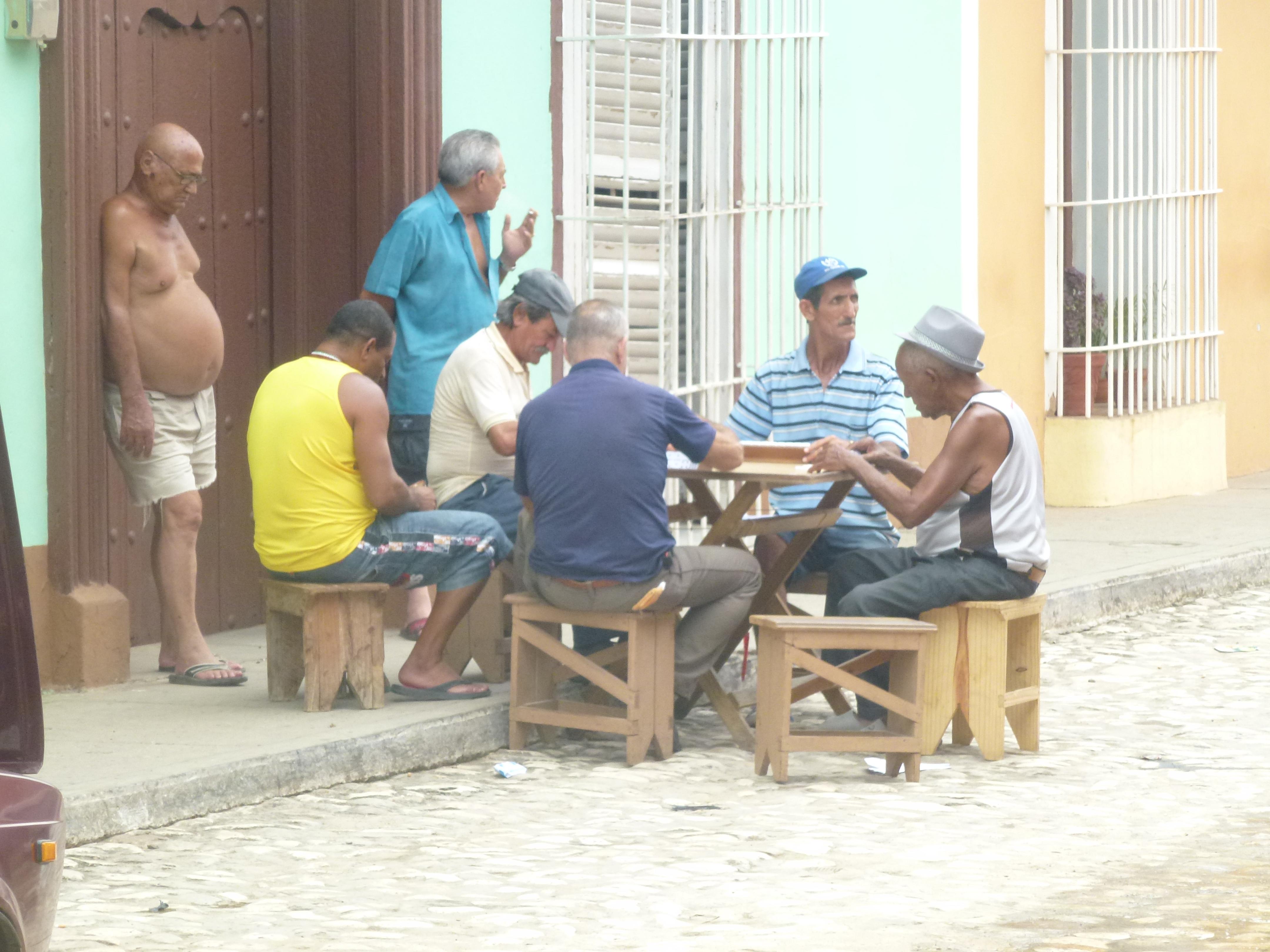 So wird der Vatertag in #Trinidad auf #Cuba genossen! Richtig so, Männer!
#travel #weltreise 