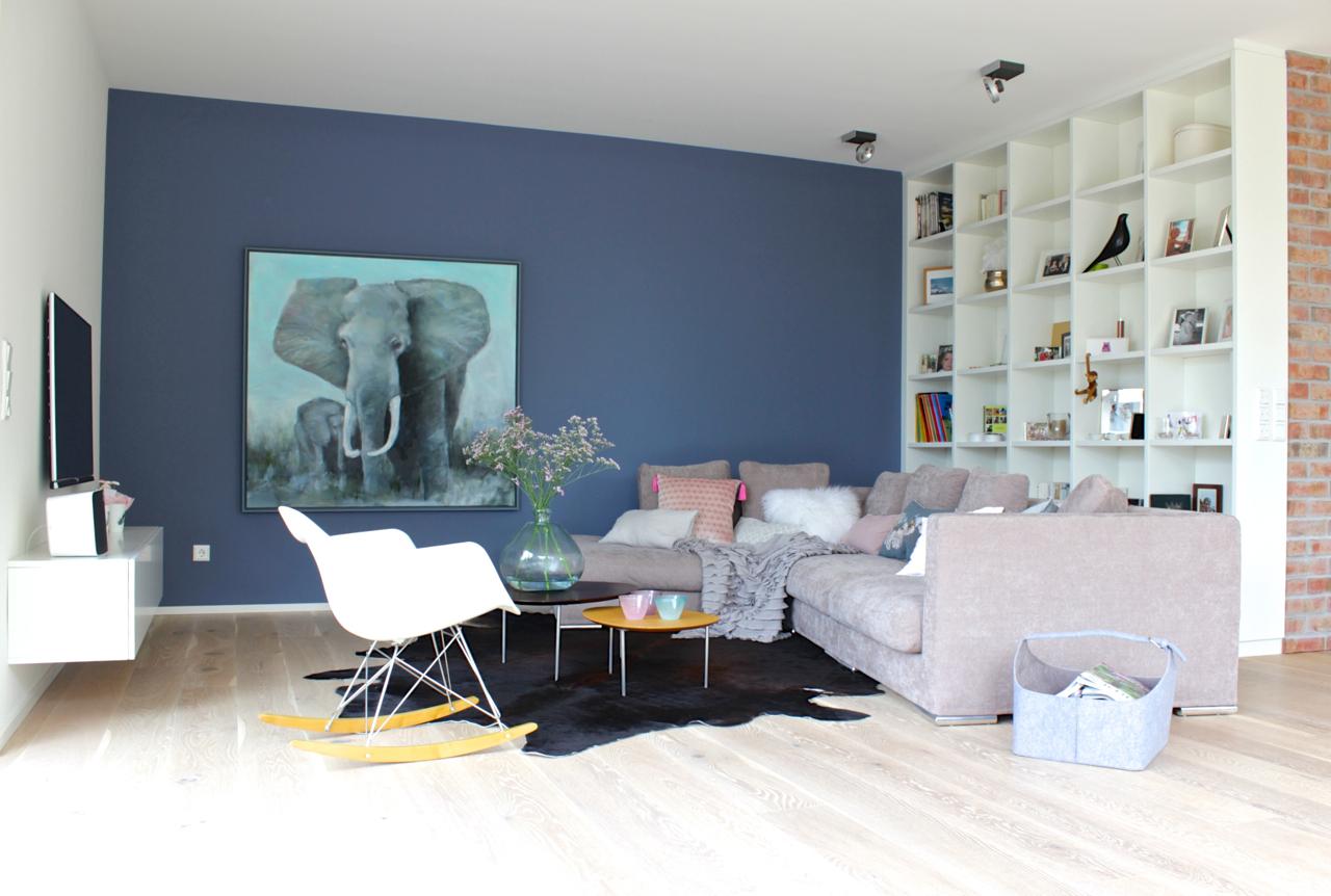Sofalandschaft im Wohnzimmer #sofa #zimmergestaltung ©Gerardina Pantanella
