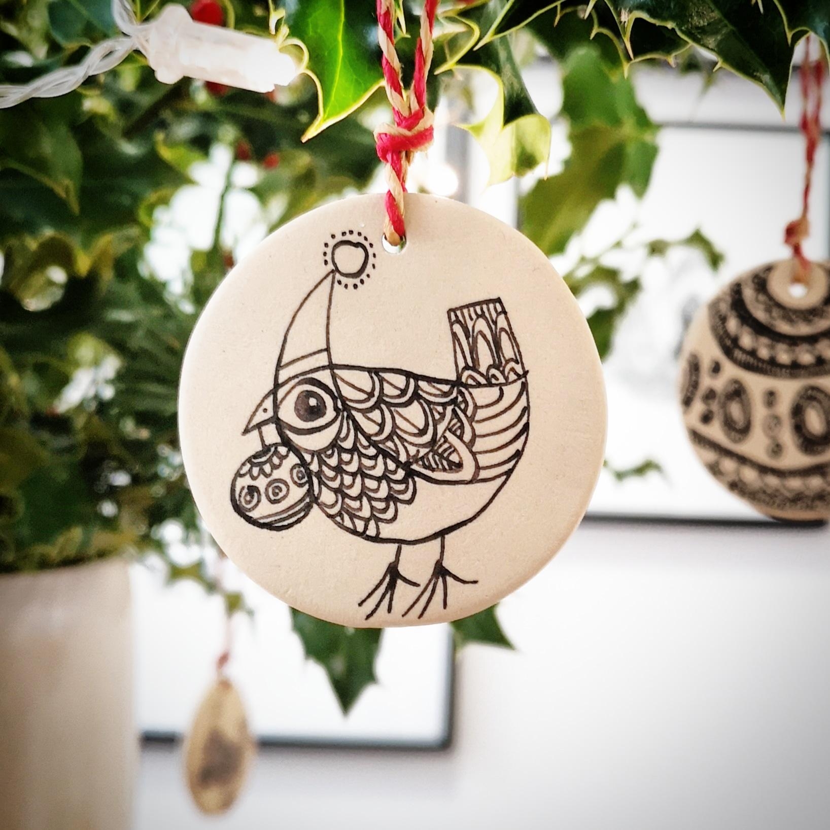 Stoneware ornaments hand-decorated be me. Fun to make.

#christmas #weihnachtsdeko #ceramics #keramik #diy