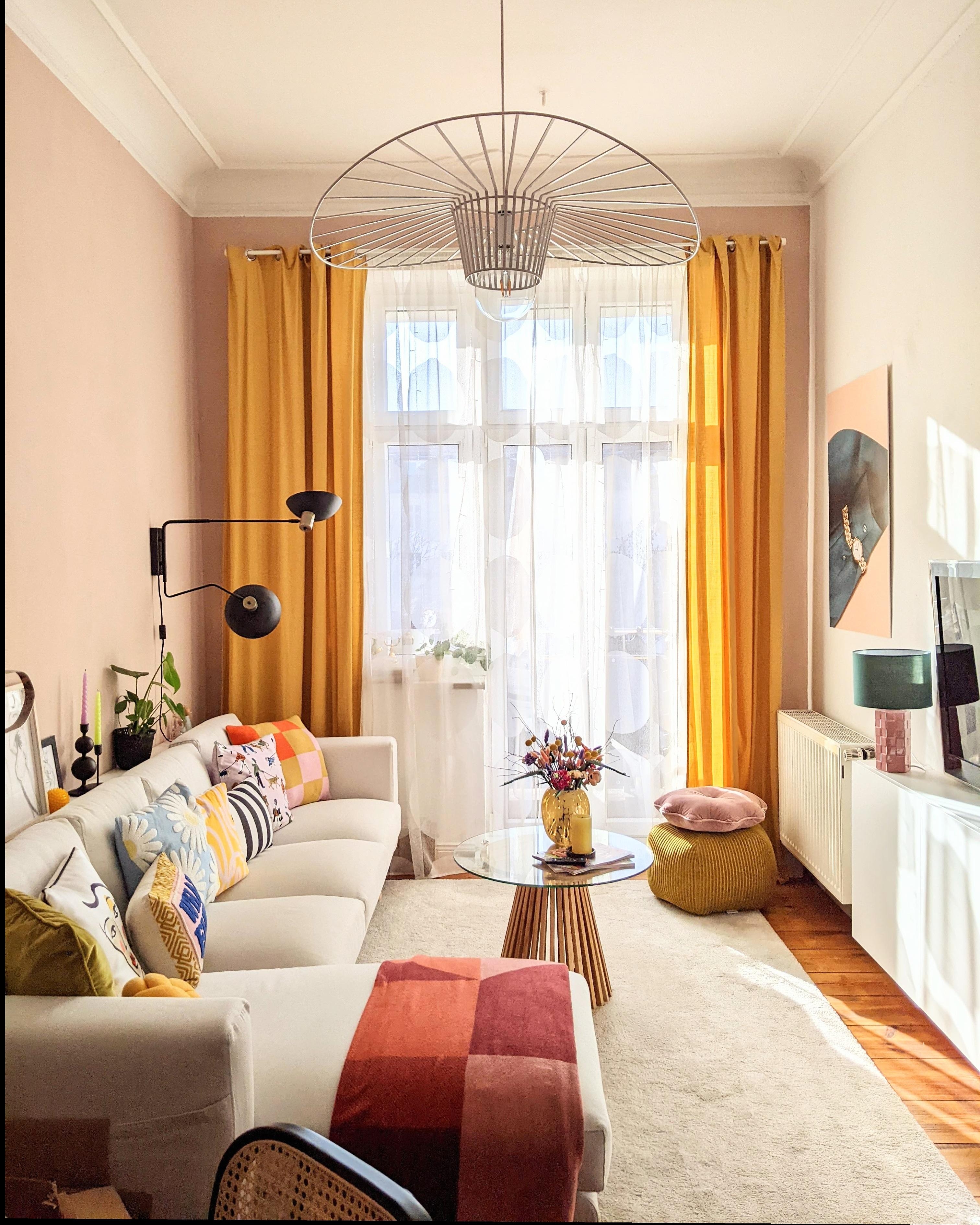 Sunshine is all I need. #couchliebt #sonne #colourfulinteriors #zuhause #couchstyle 