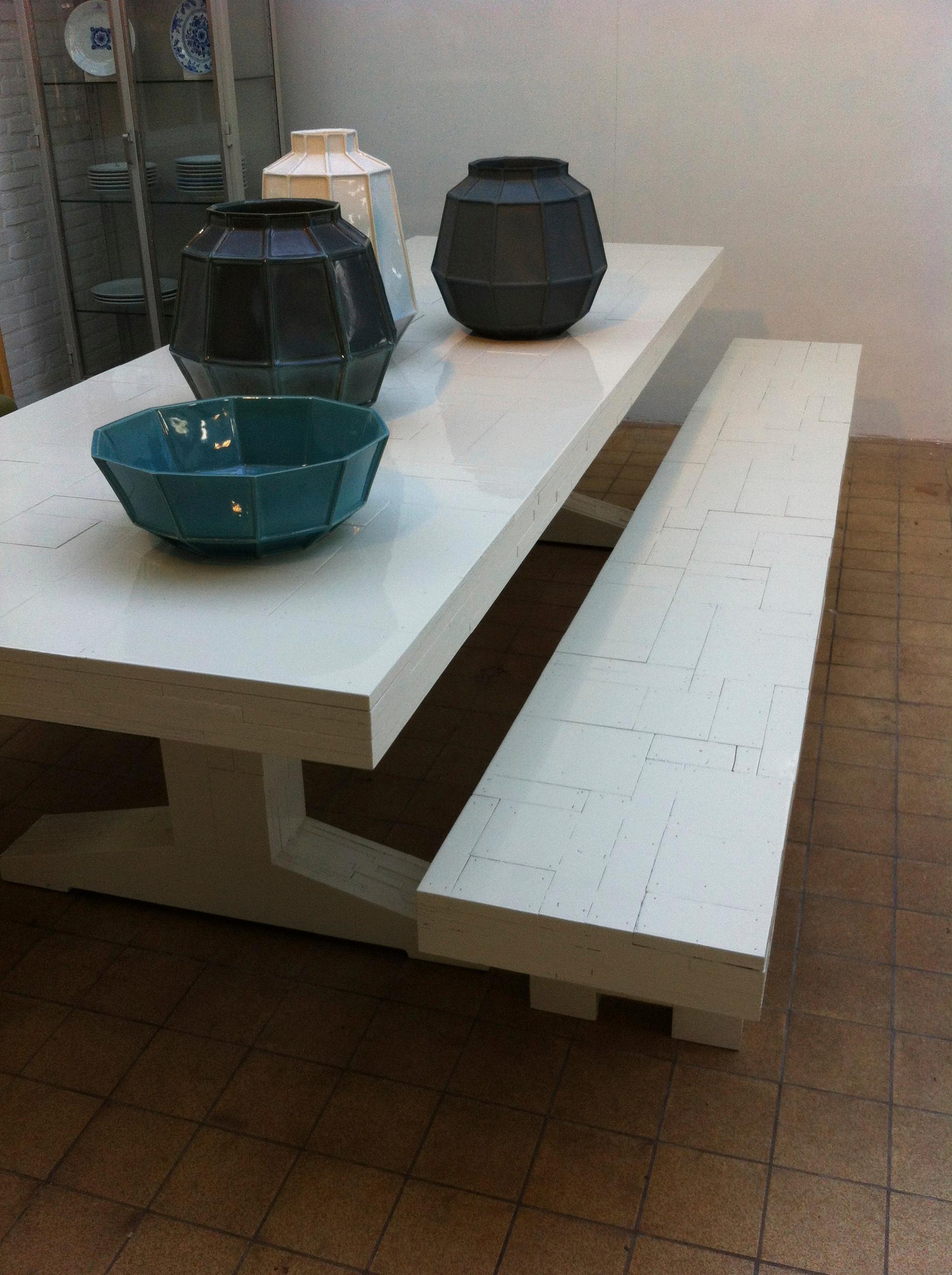 Tisch, Bank, Keramik #holztisch #esstisch #sitzbank #tisch ©POPO GmbH