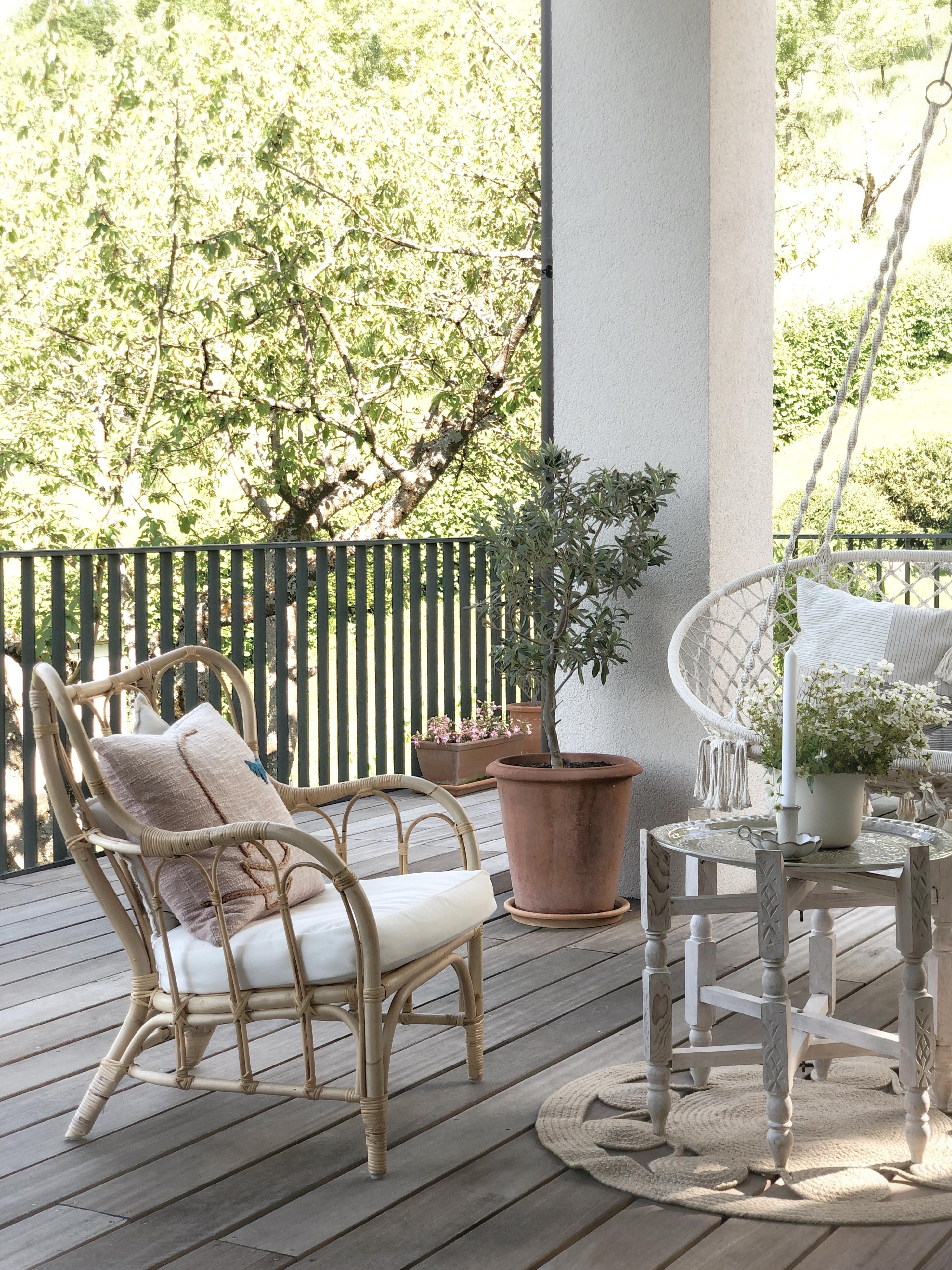 Unser Gartenzimmer wird immer grüner! #terrace#terrasse#holzterrasse#outdoor#garten#nordicstyle#designlover