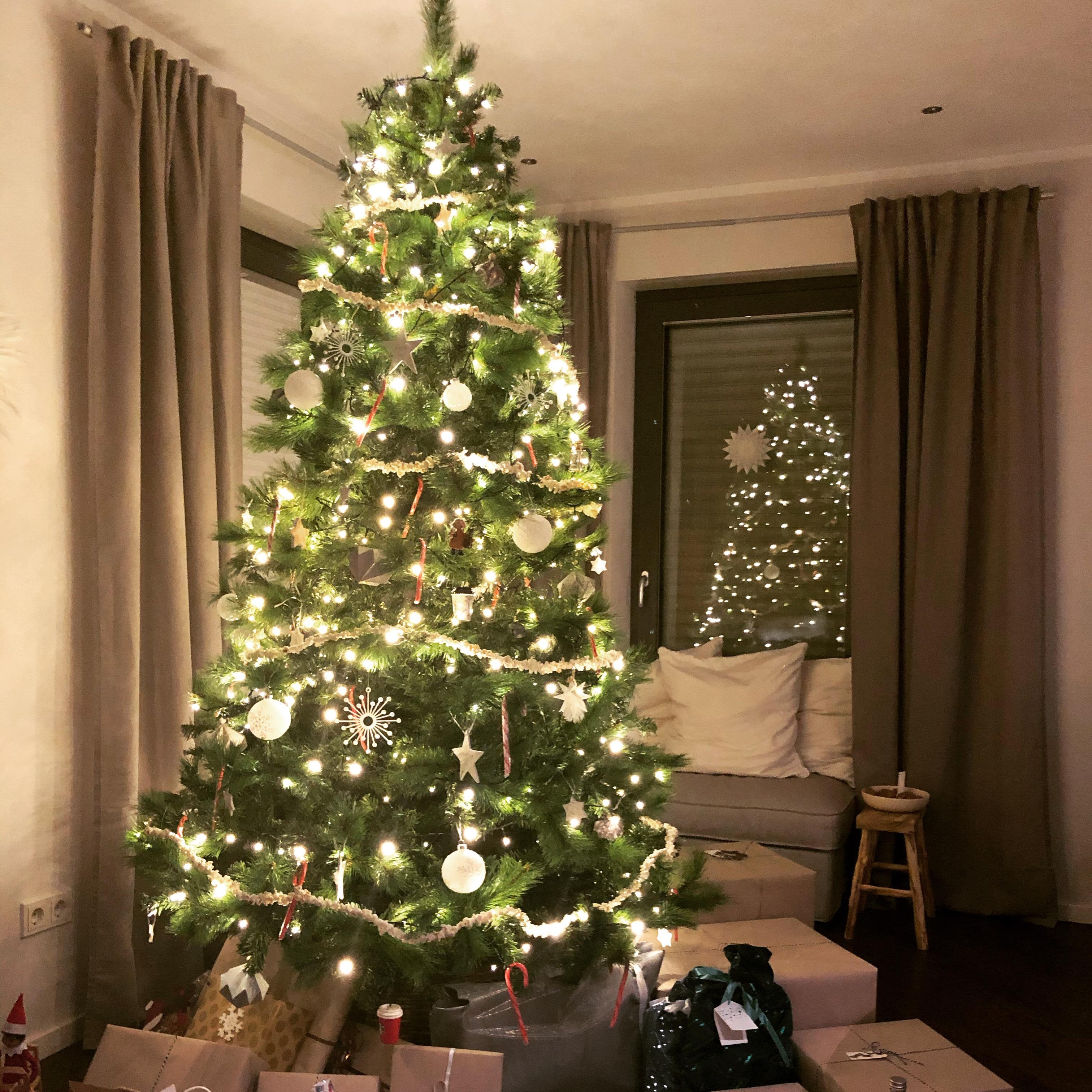 #weihnachten #Weihnachtsbaum #Heiligabend #Geschenke #Bescherung