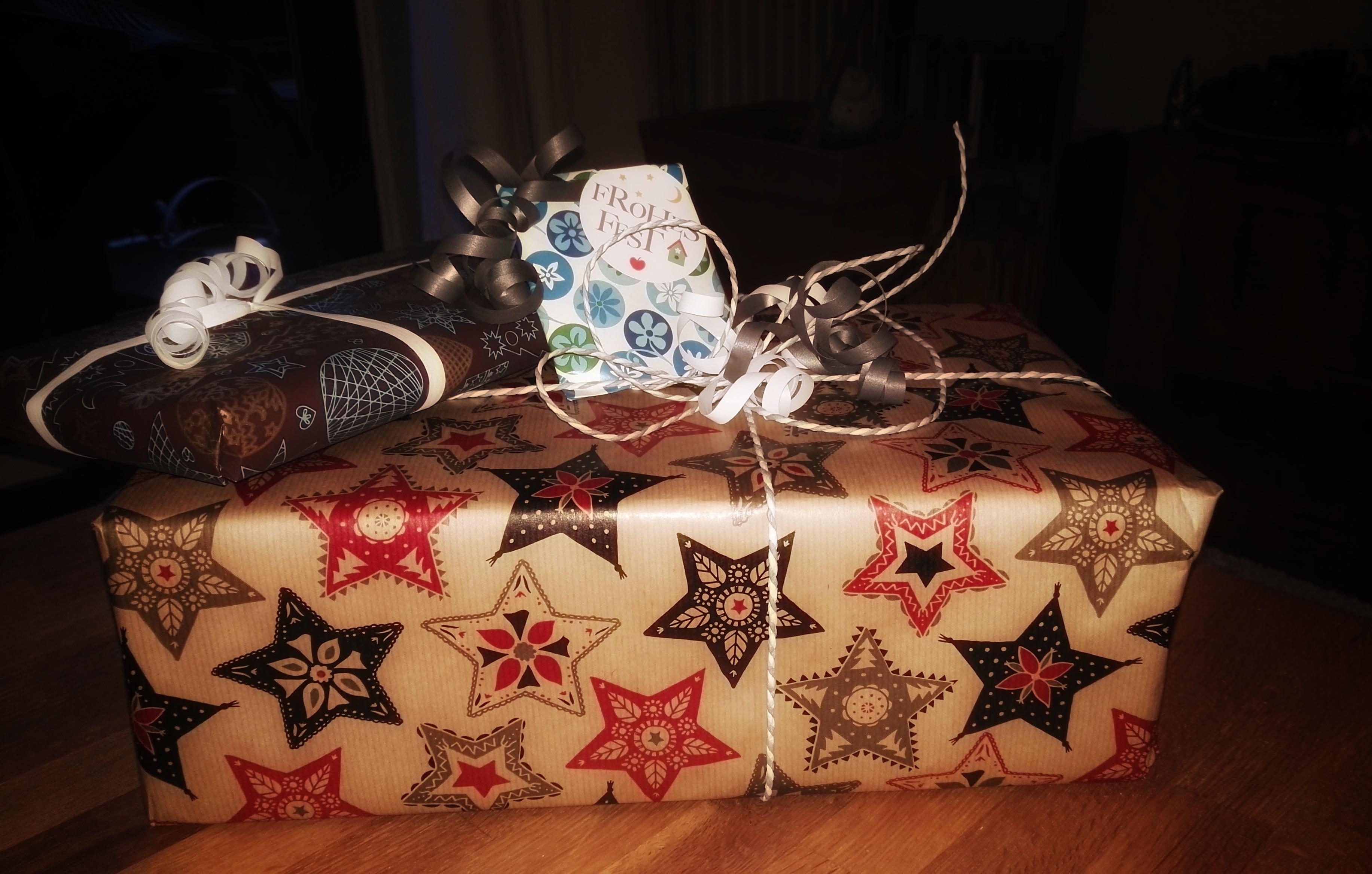#Weihnachtsgeschenke schon alle zusammen? Oder werden die am Samstag geshoppt? 😀