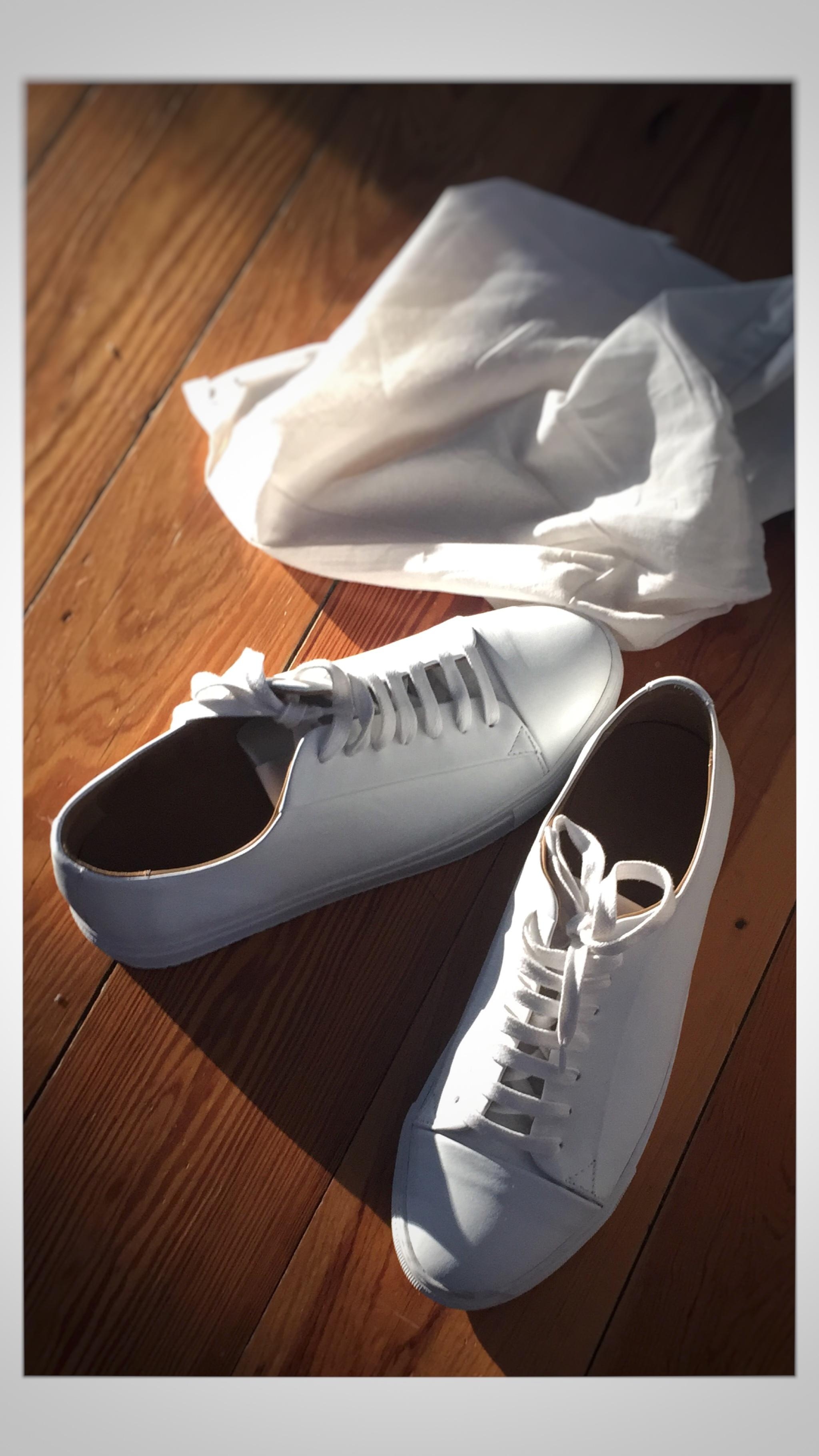 Whitest shoes alive.
#sneaker #sneakerlove #fashion #streetware #cos