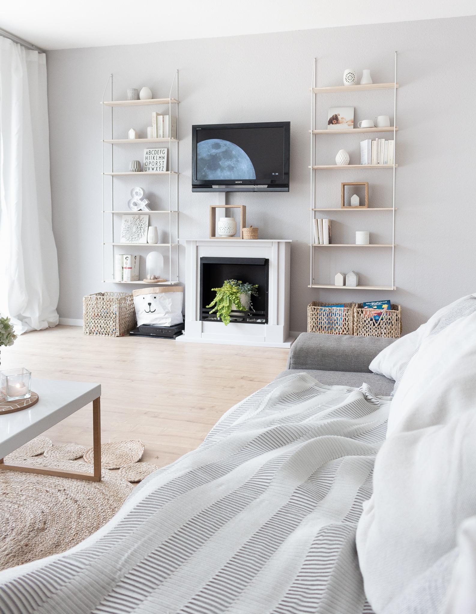 Wohnzimmer - zurückhaltend und gemütlich

#skandinavischwohnen #wohnzimmer