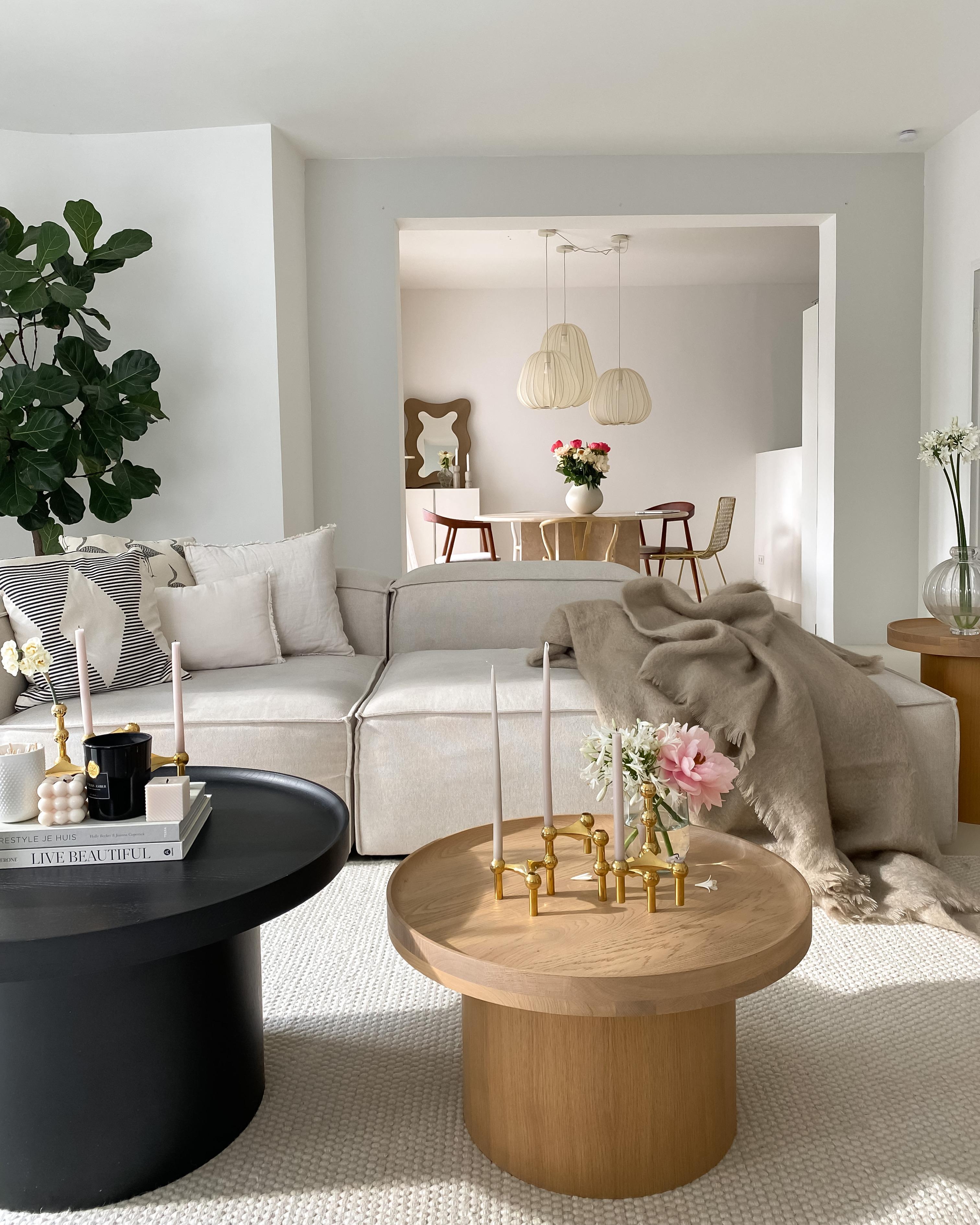 #wohnzimmer #couchliebt #beigeliving #springvibes #design #nordicinterior #mynordicroom #nordichome