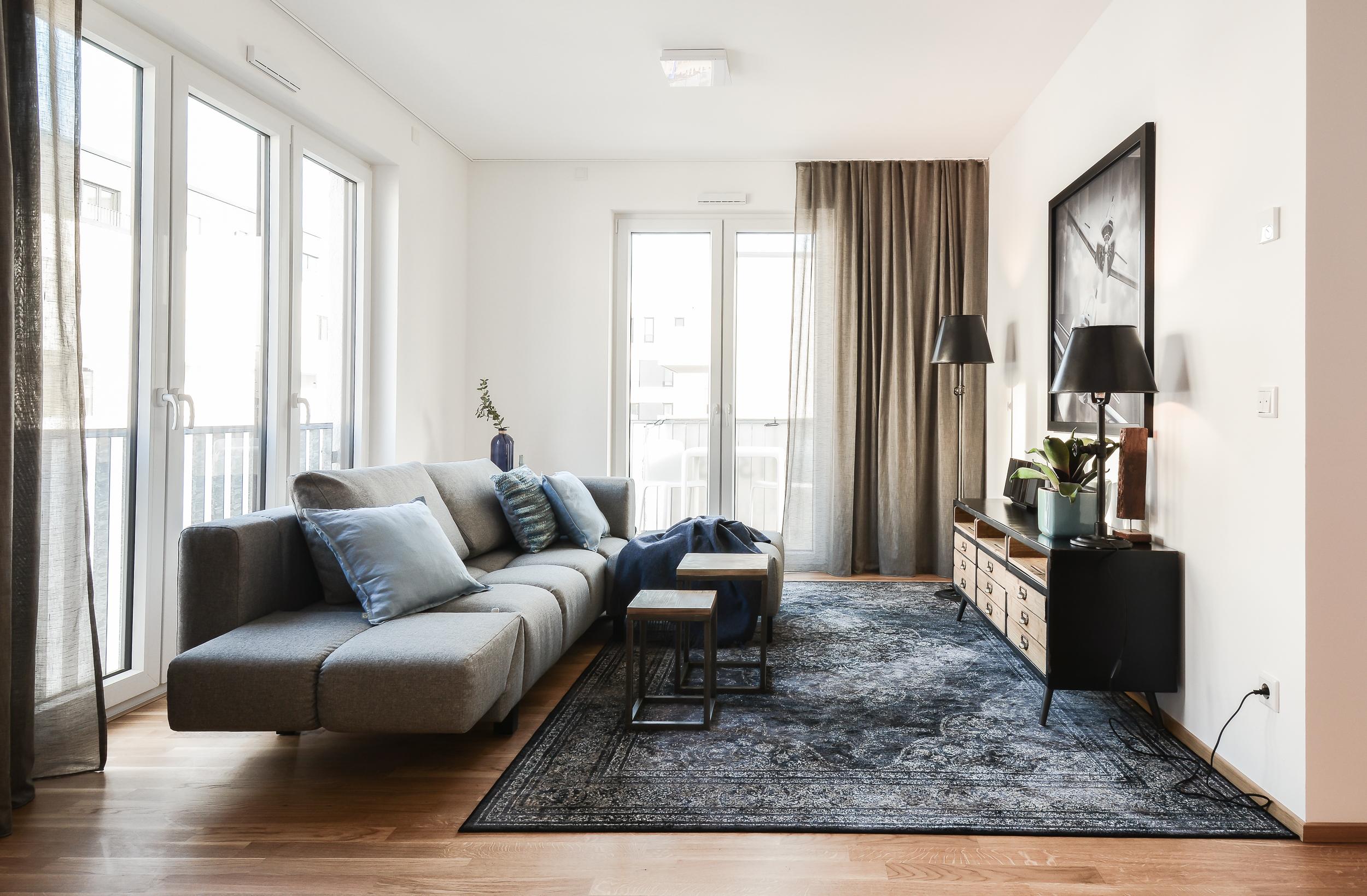 Wohnzimmer Industrial Style #industrialdesigntisch #zimmergestaltung ©Luna Homestaging