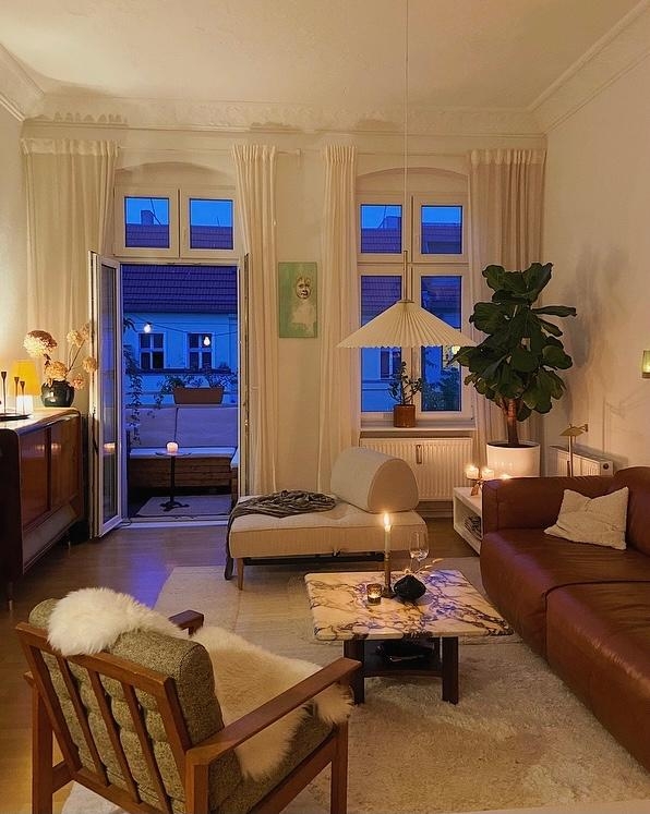 💙+💛 = 💗
#altbau #cozy #livingroom #wohnzimmer #gemütlichkeit #midcentury #vintage #danishdesign