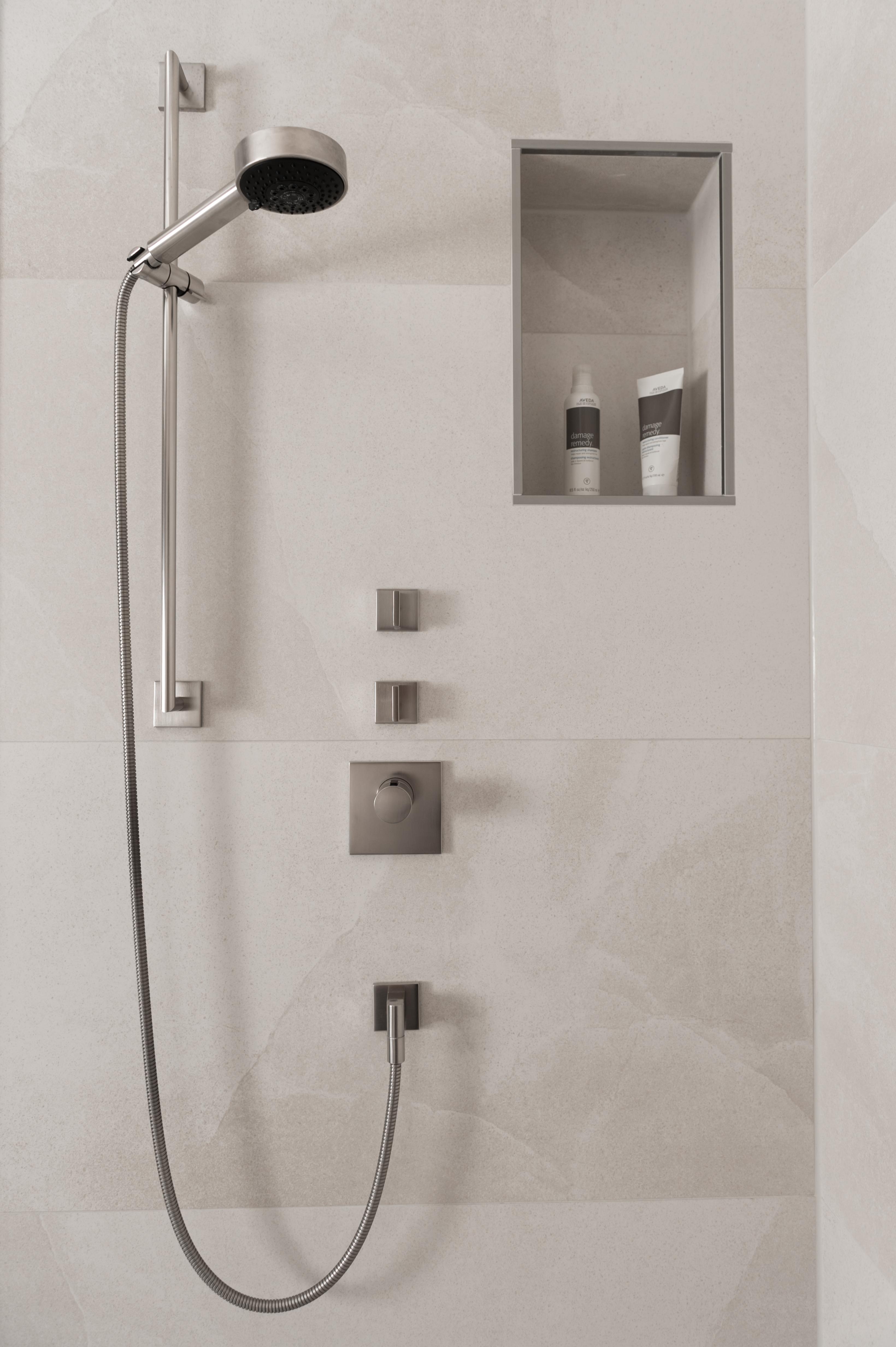 -Anzeige- #bestebadstudios #badezimmer #bad #dusche #badarmatur #modernesbadezimmer #badsanierung 