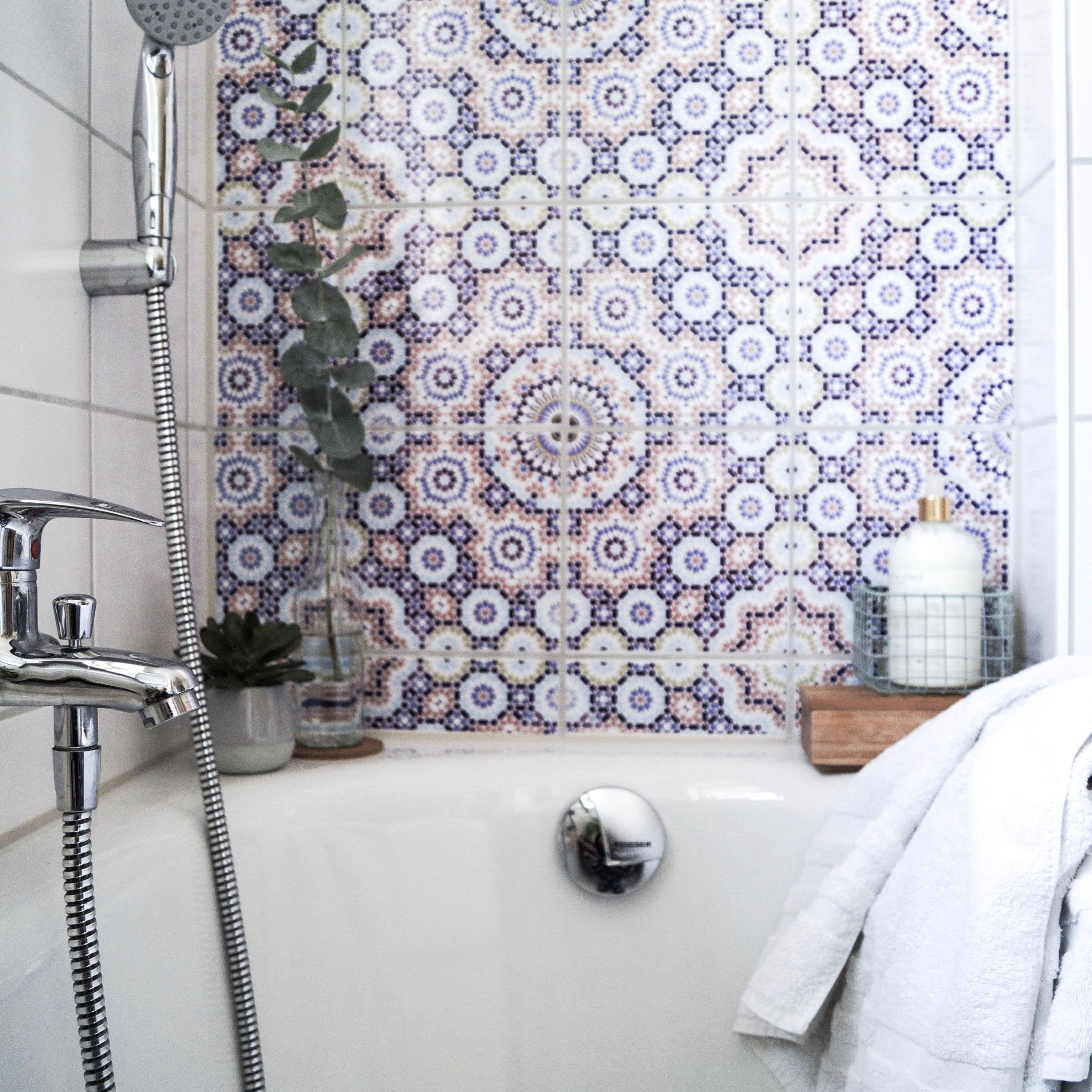 | f l i e s e n l i e b e | selfmade! #badezimmer #bathroom #mosaik #diy #simple #clean #interior #decoration 