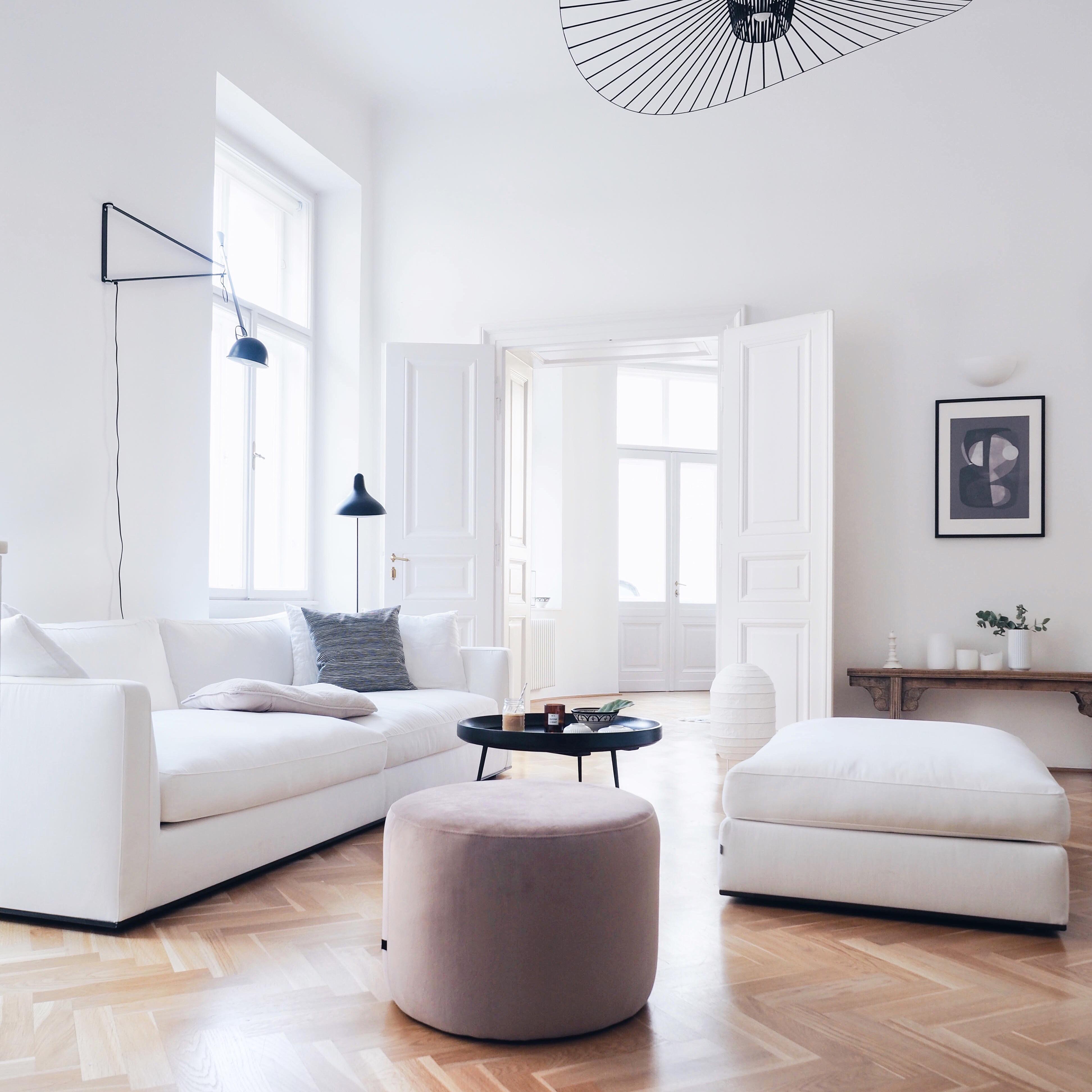 ... hier wird entspannt ✨ #livingroom #whiteliving #altbau #wohnzimmer #interior #traumzuhause 