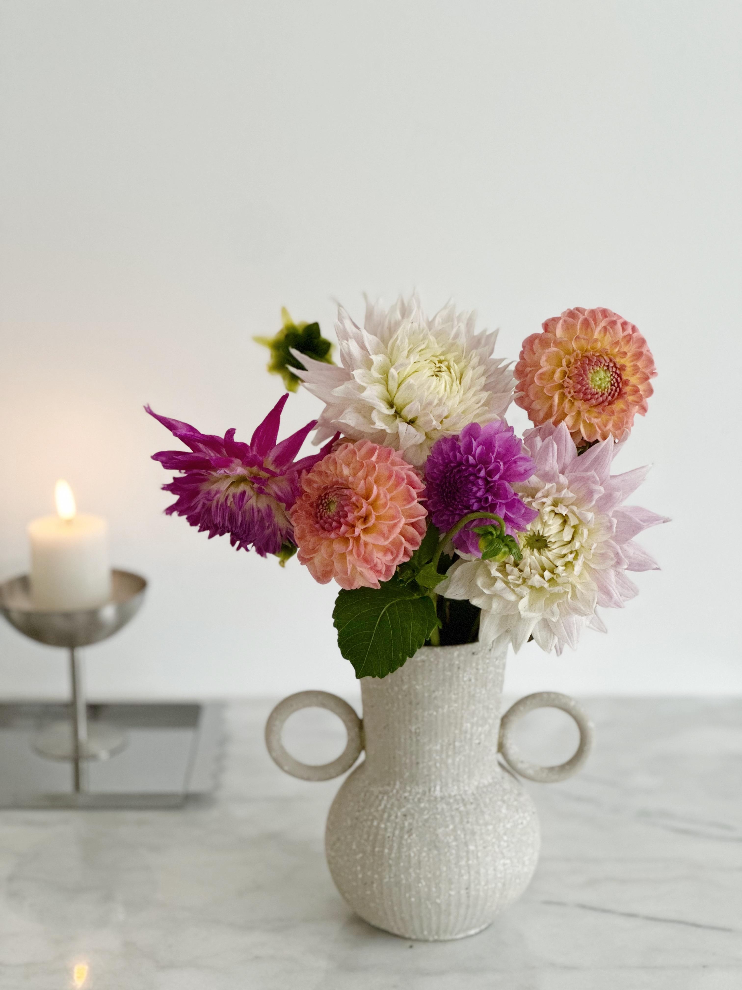 💐🌸🌺🌿 in upgecycelter 1 Euro Ikea Vase Padrag #upcycling #diy #dekoliebe #Inspiration #blumendeko