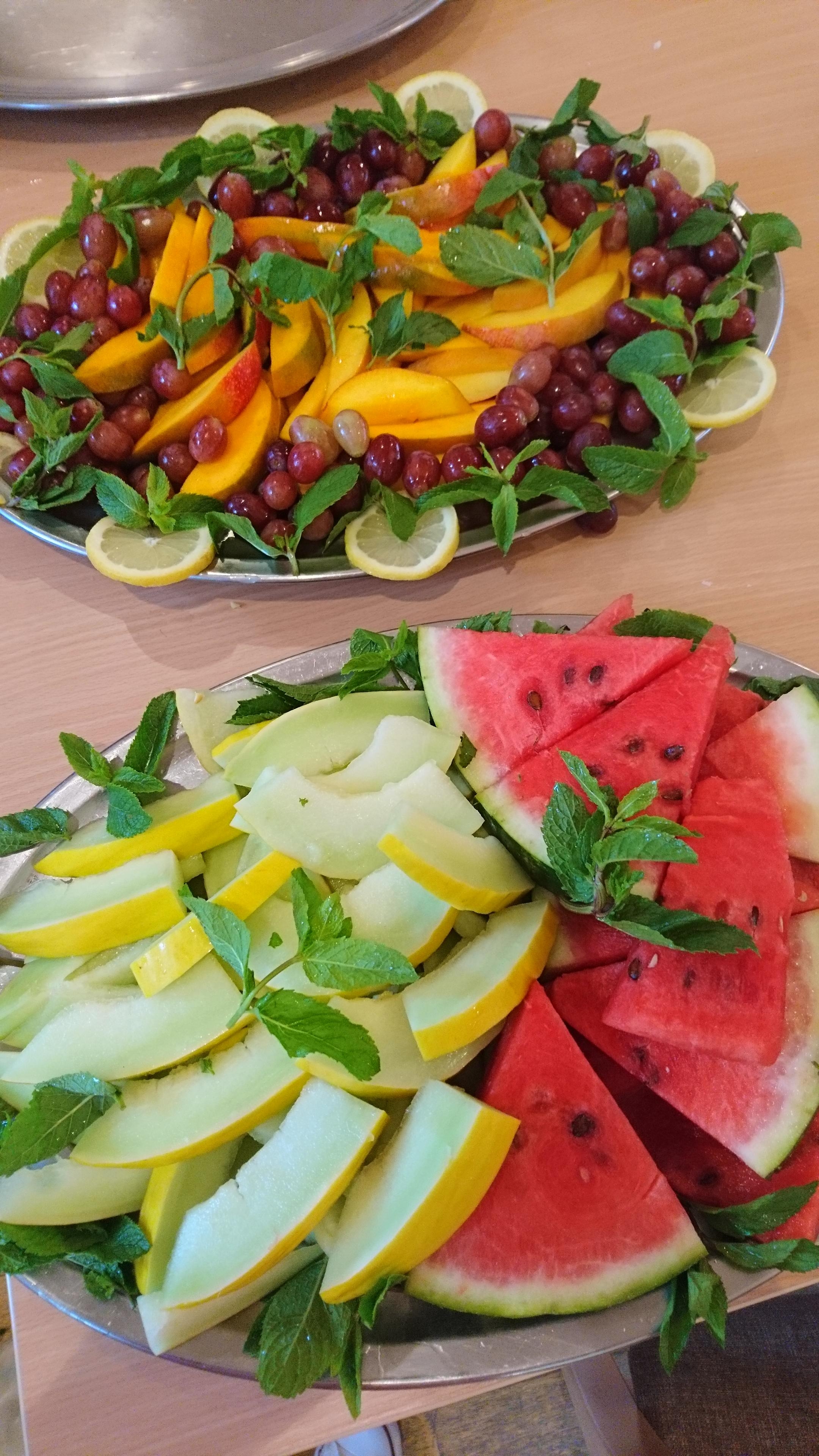 🍉 Melons & Mango last night at a beautiful Integration project

#EinTellerHeimat #food #melone