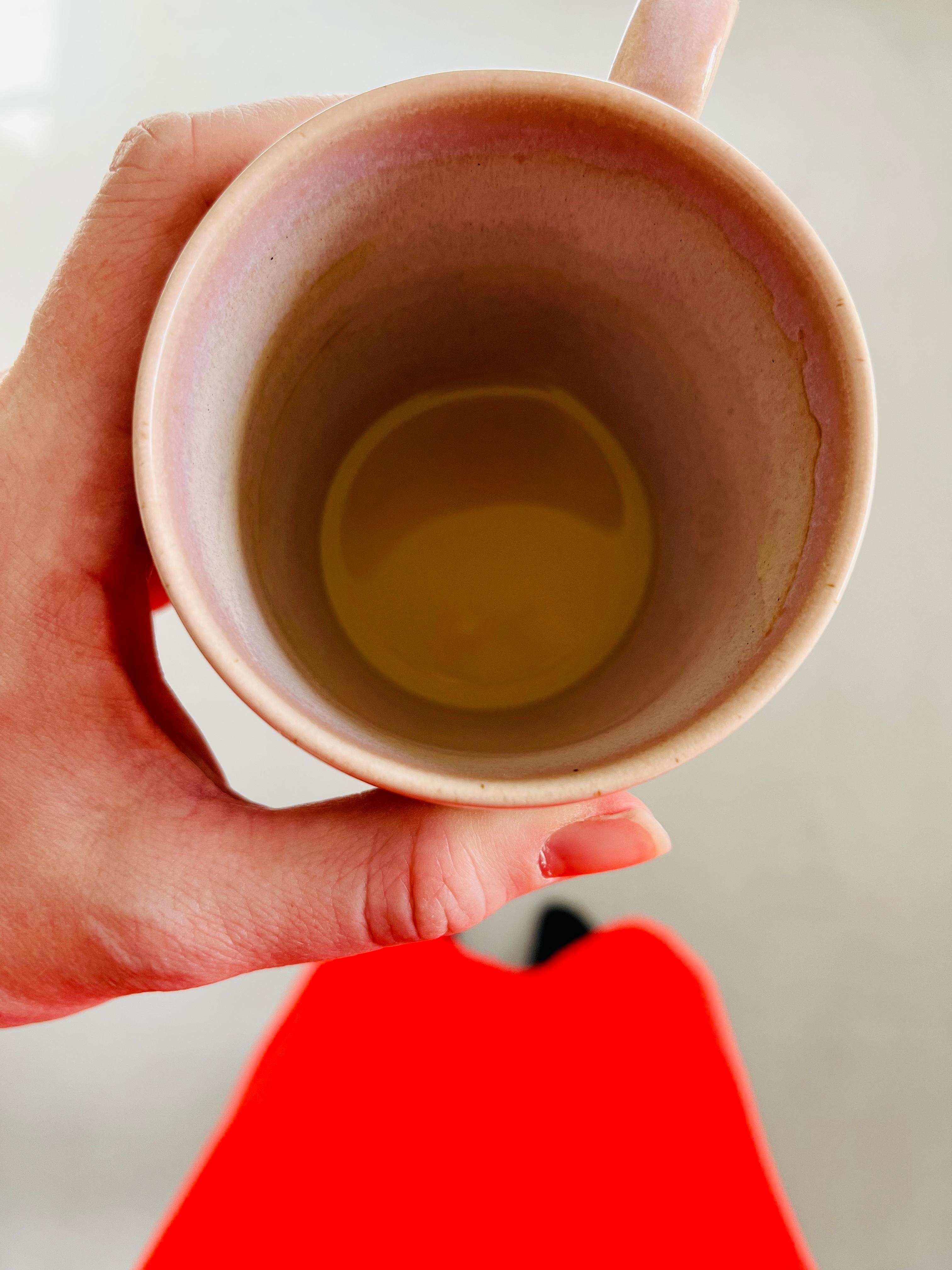 11.00h und der Kaffee ist schon wieder fast leer ☕️. Vielleicht noch ein Zweiter 🤔? #coffeelover #foodchallenge