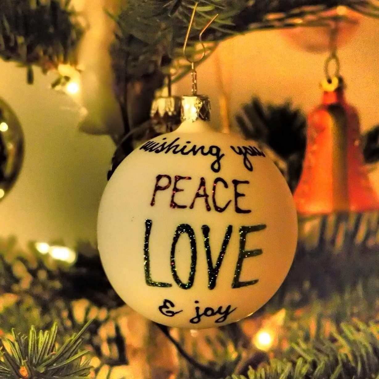 Alle Jahre wieder... #weihnachten #weihnachtsdeko #weihnachtsbaum #lieblingskugel