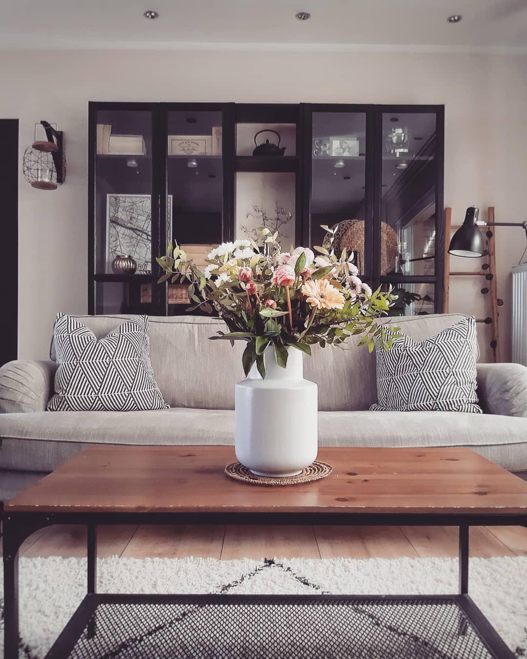 Alles Liebe zum #freshflowerfriday 💐 #Blumen #Wohnzimmer #zuhause