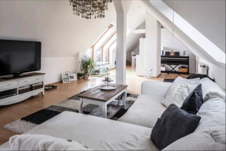 Altbauliebe 🤗 #altbauliebe #interior #einrichtenmitliebe #couch