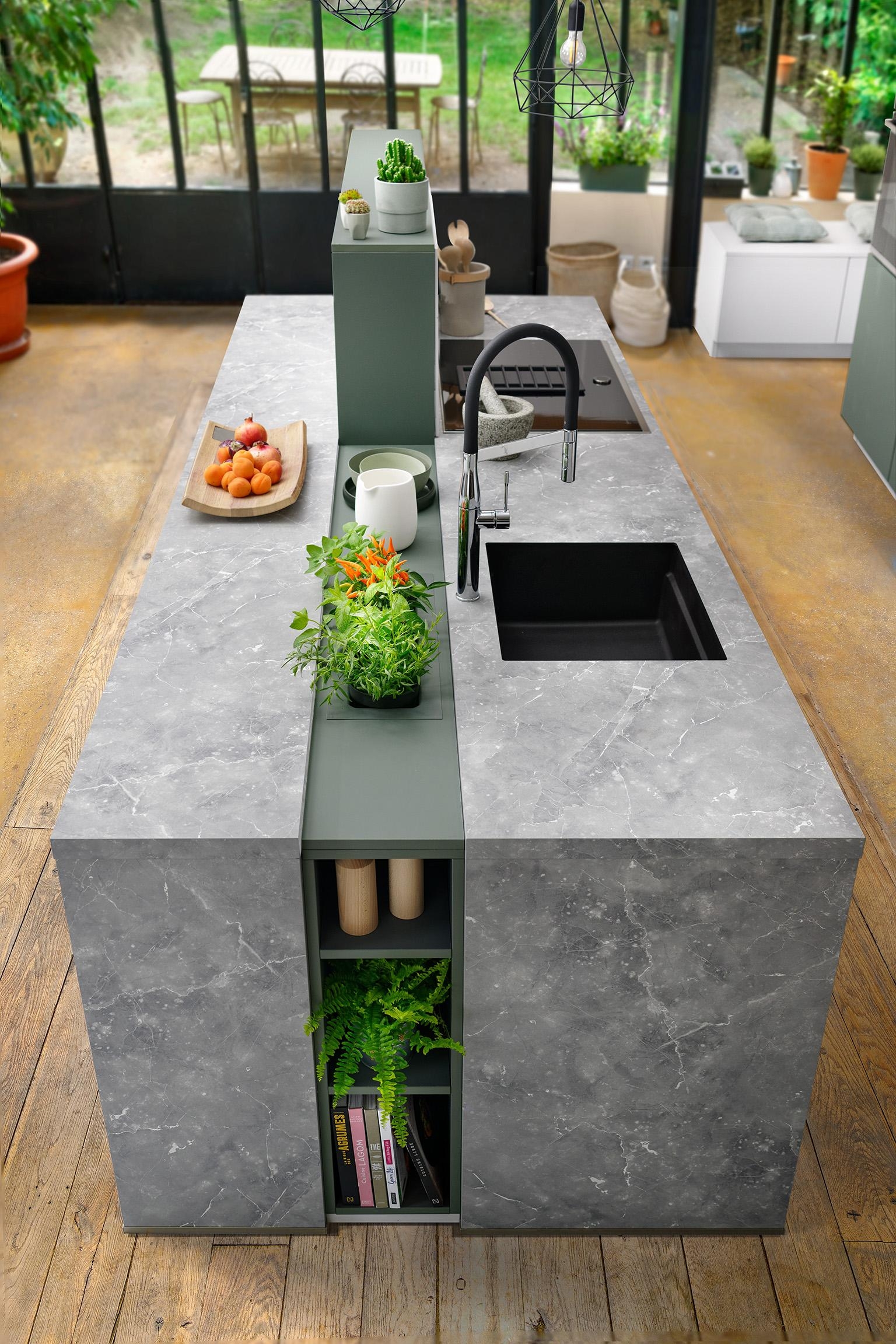 Auf den Trend der Steinoptik reagiert SCHMIDT Küchen mit der „Arcos Rocca Grey“. #Marmor