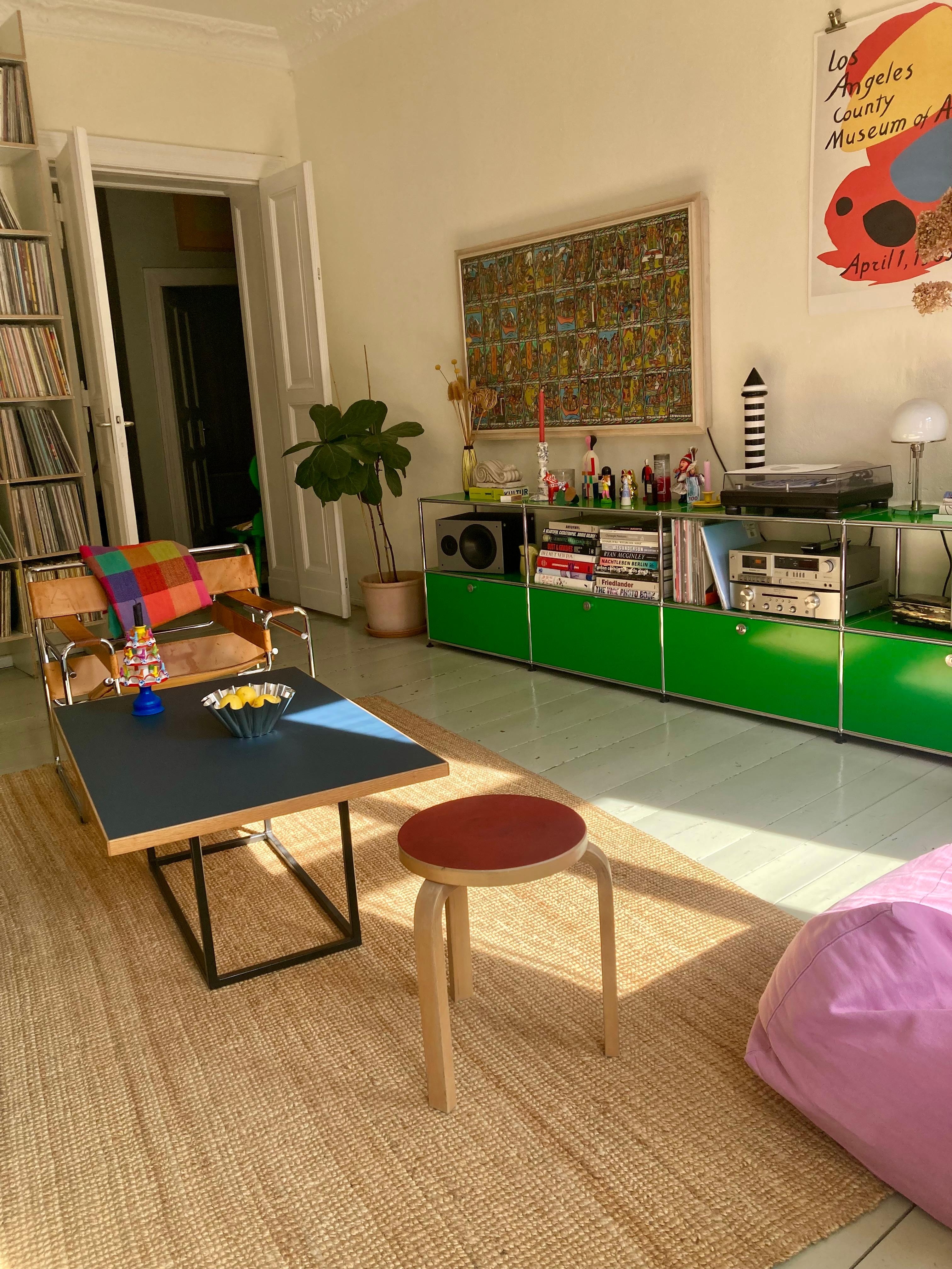 Augustsonne in Berlin
#altbau #spätsommer #augustsonne #interiorliebe